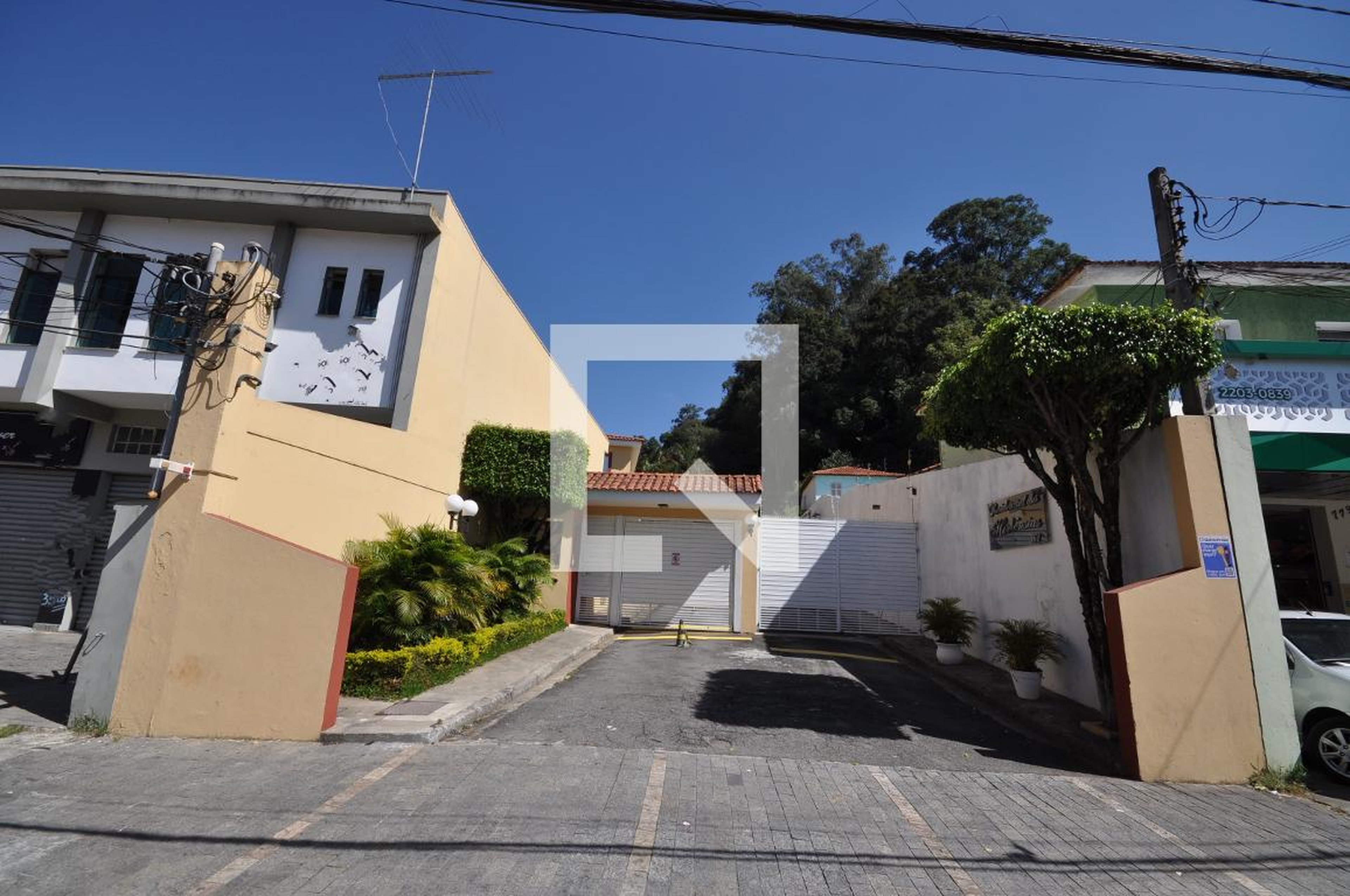 Fachada Condomínio em Avenida Senador José Ermírio de Moraes, 761