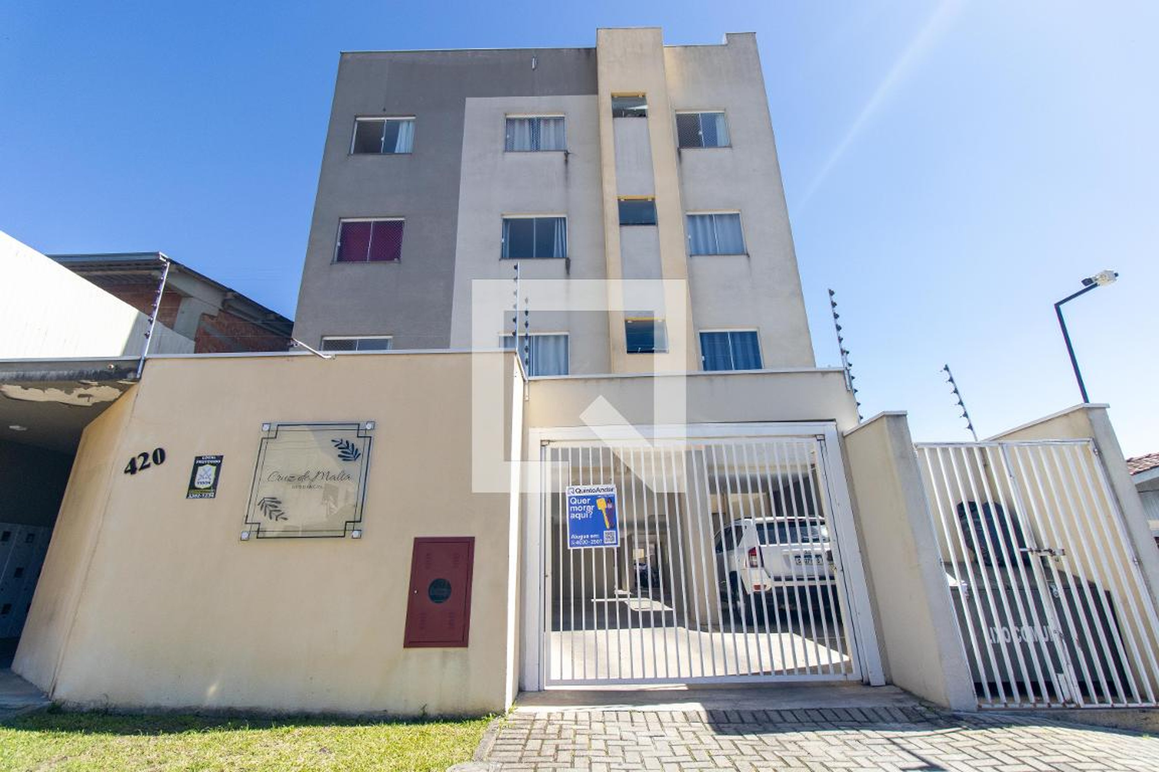 Fachada do Condomínio Condomínio Cruz de Malta