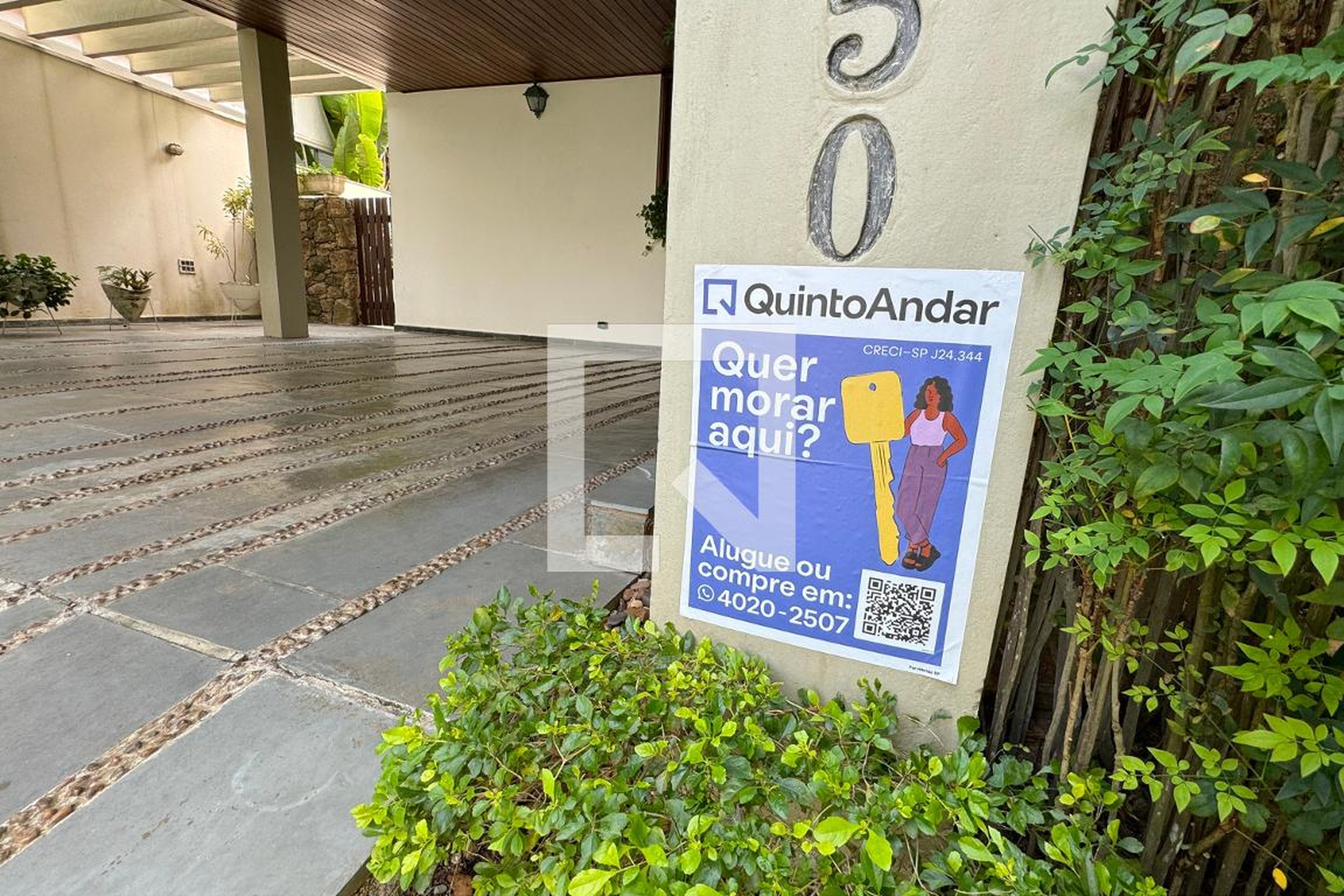 Fachada Condomínio em Alameda Guarujá, 550