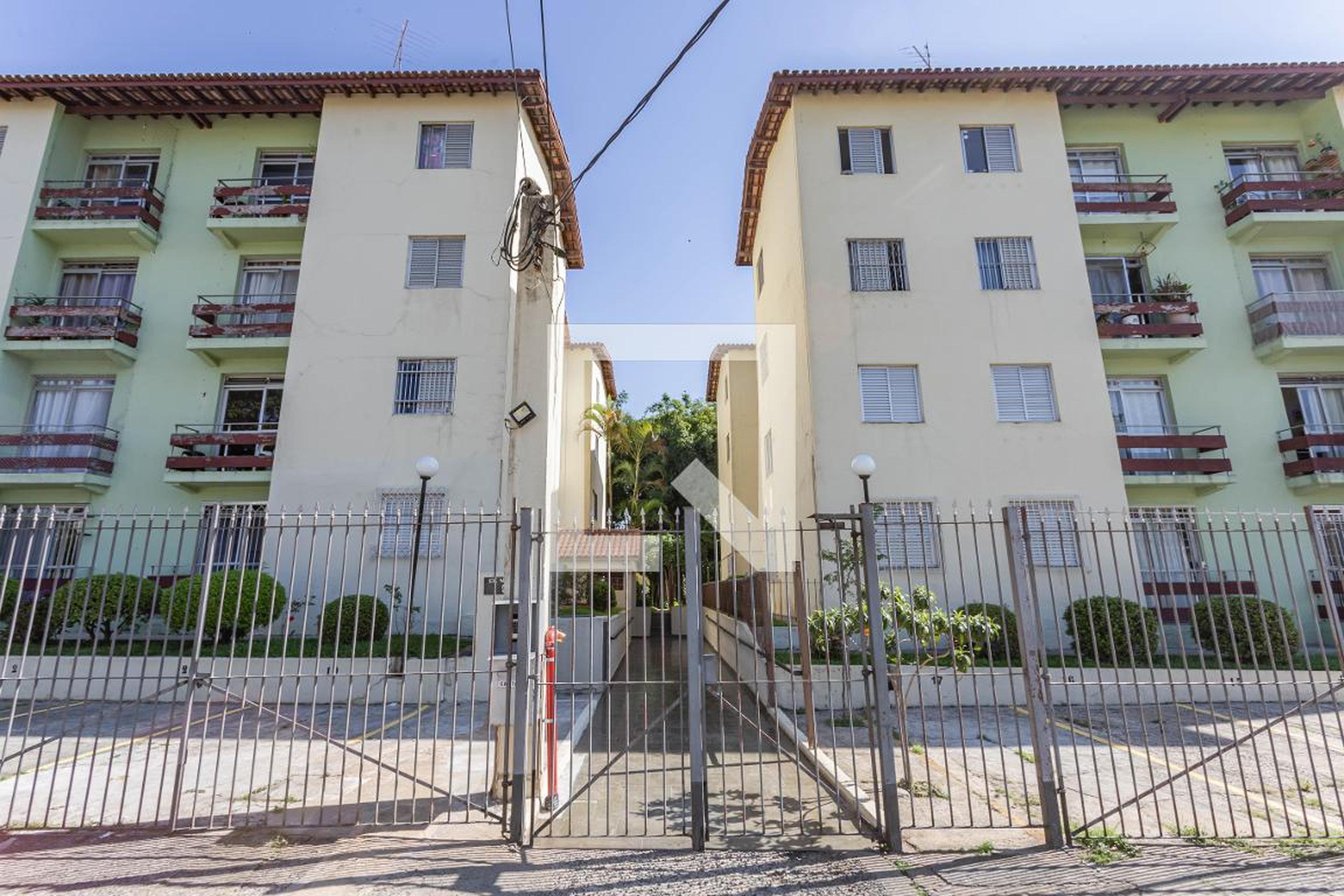 Fachada Condomínio Zurich