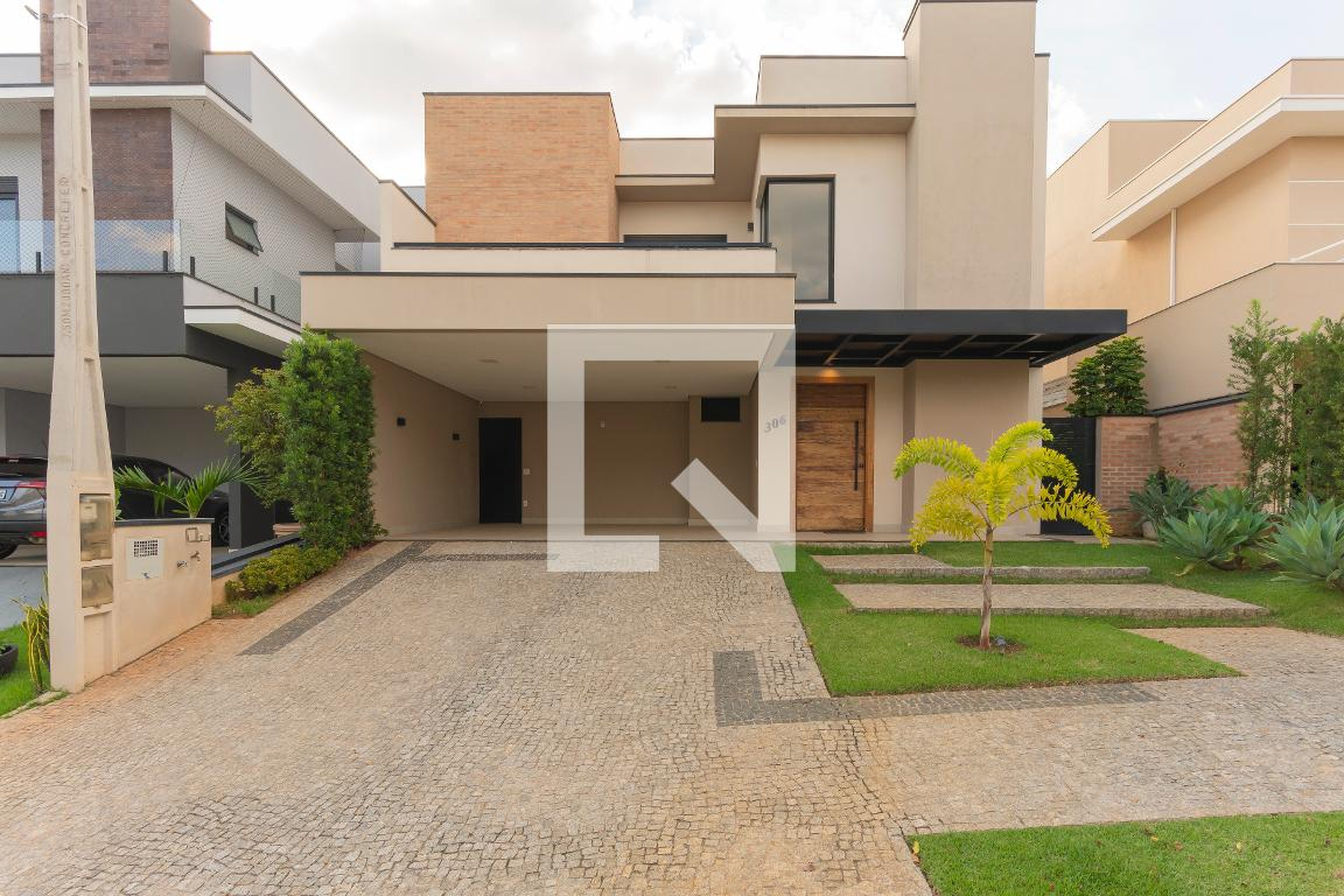 Fachada Condomínio em Rua Agostinho de Danieli, 306