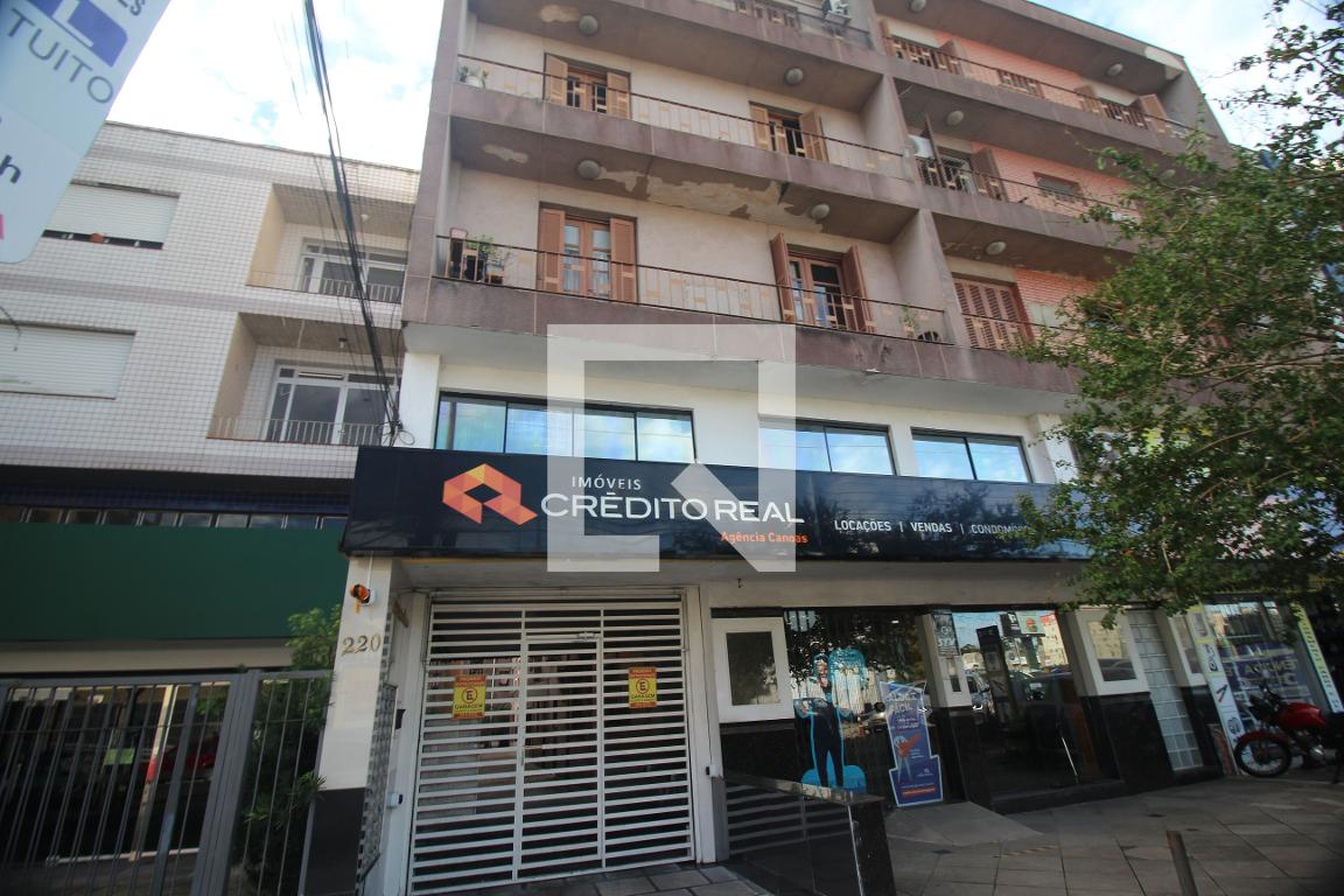 Fachada do Prédio Condomínio Padre Réus