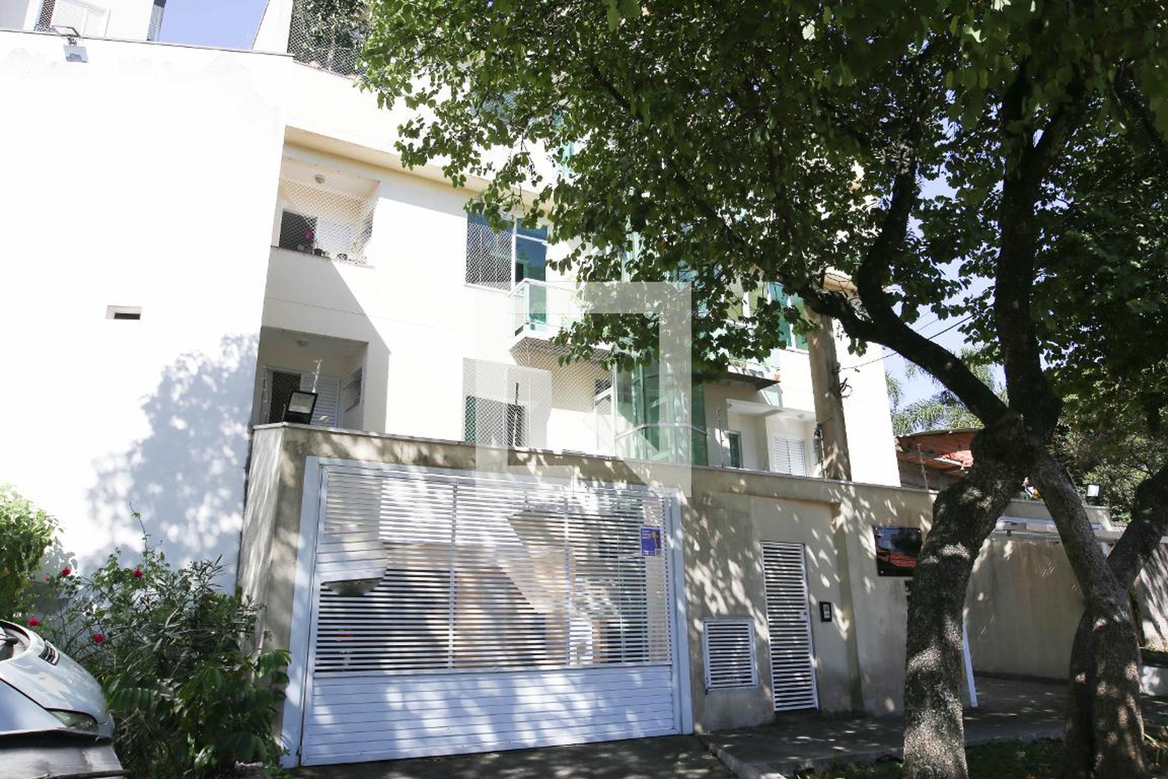 Fachada Condomínio em Rua Luiz Boschetti, 140