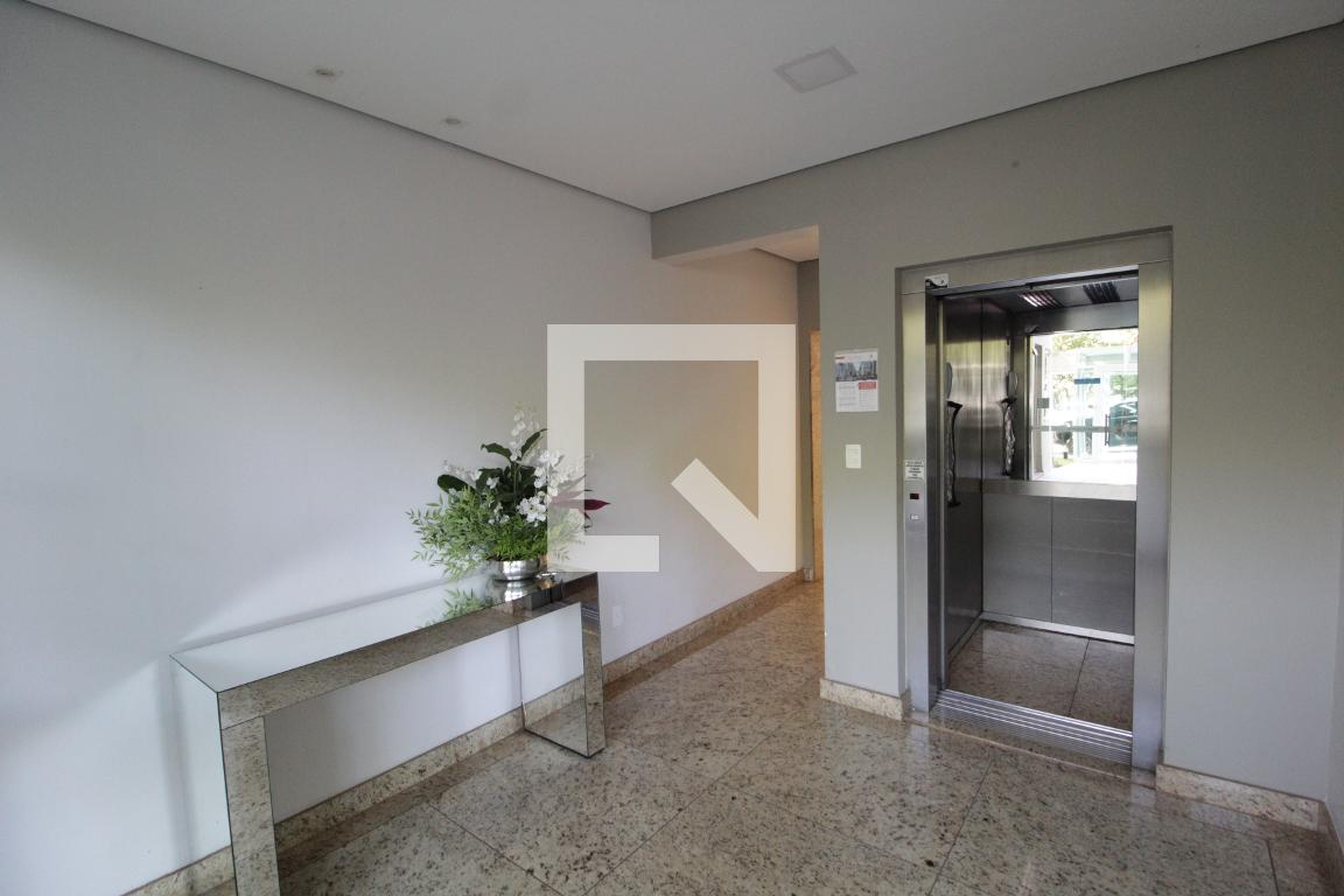 Elevador Condomínio Karaiba 1