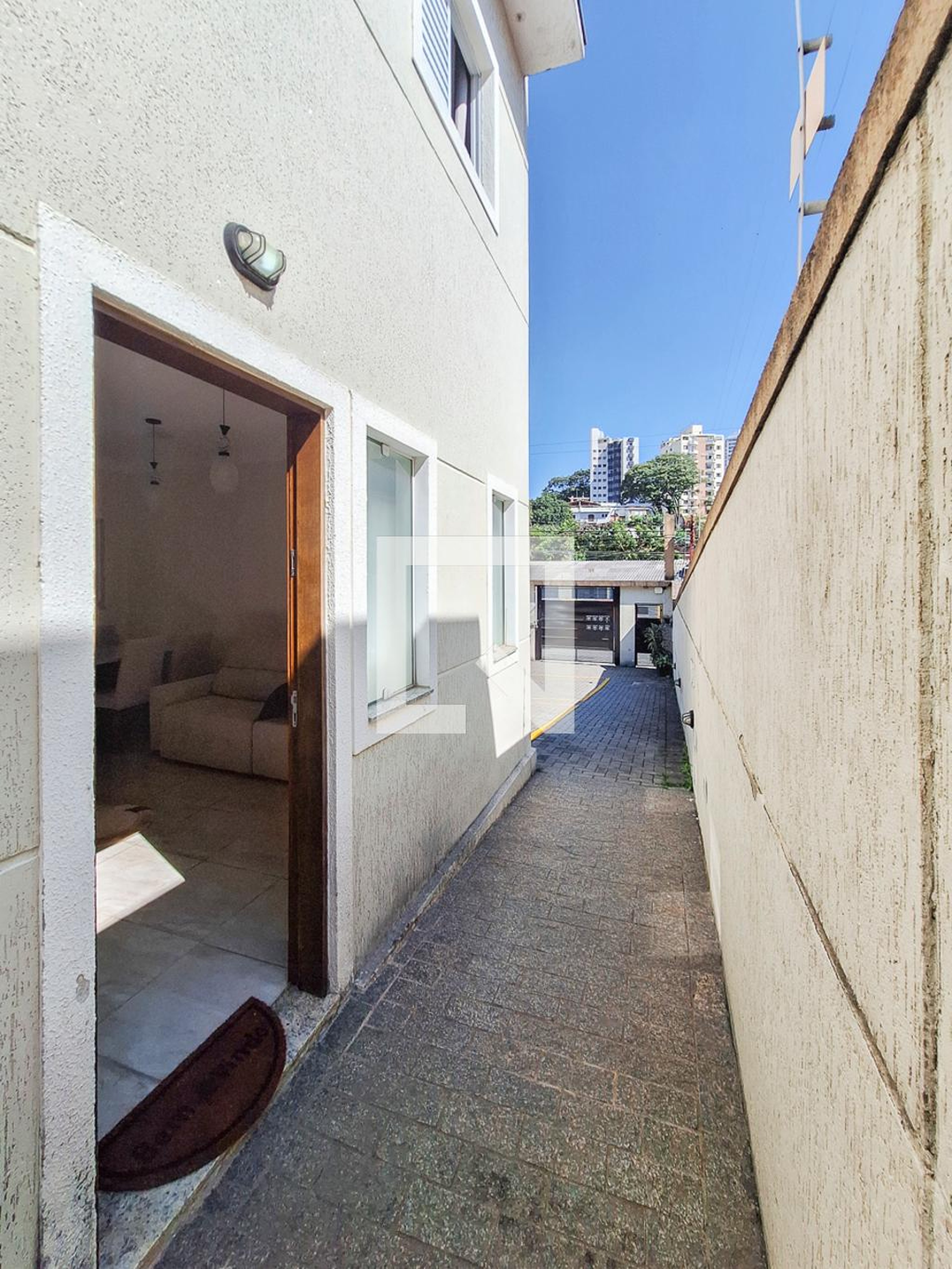 Entrada - res pavoni i