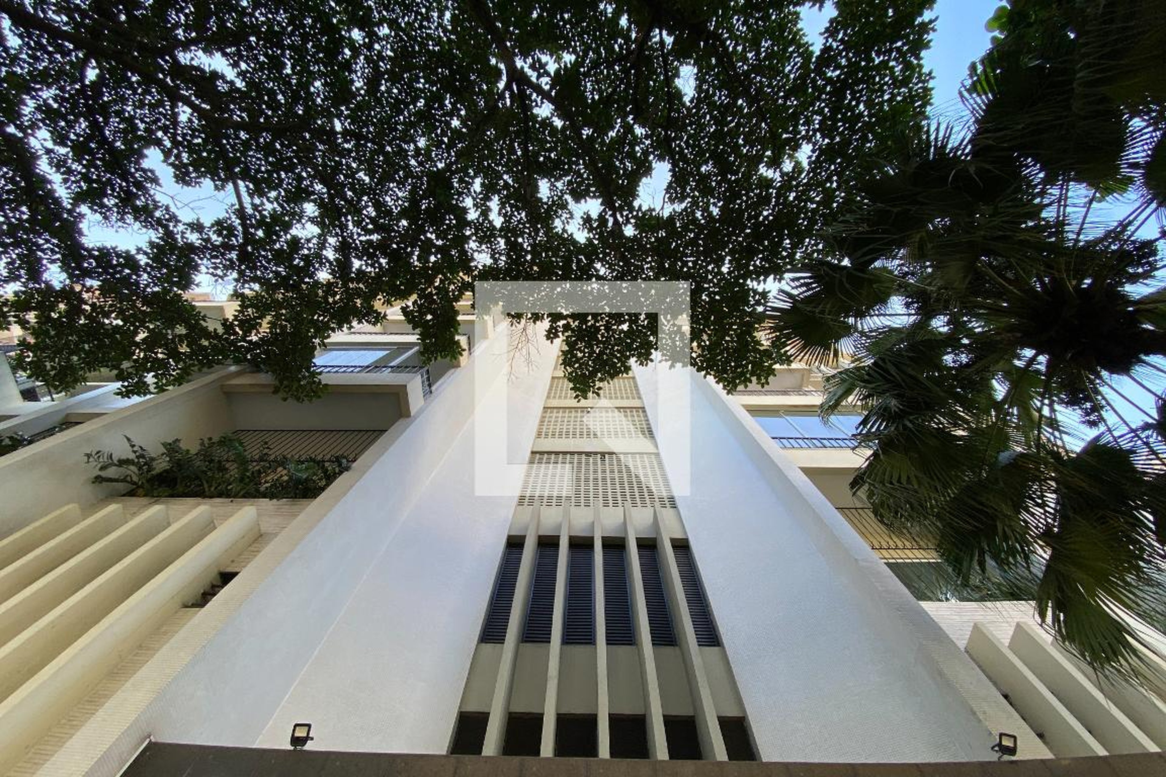 Fachada Condomínio Rodrigo de Freitas