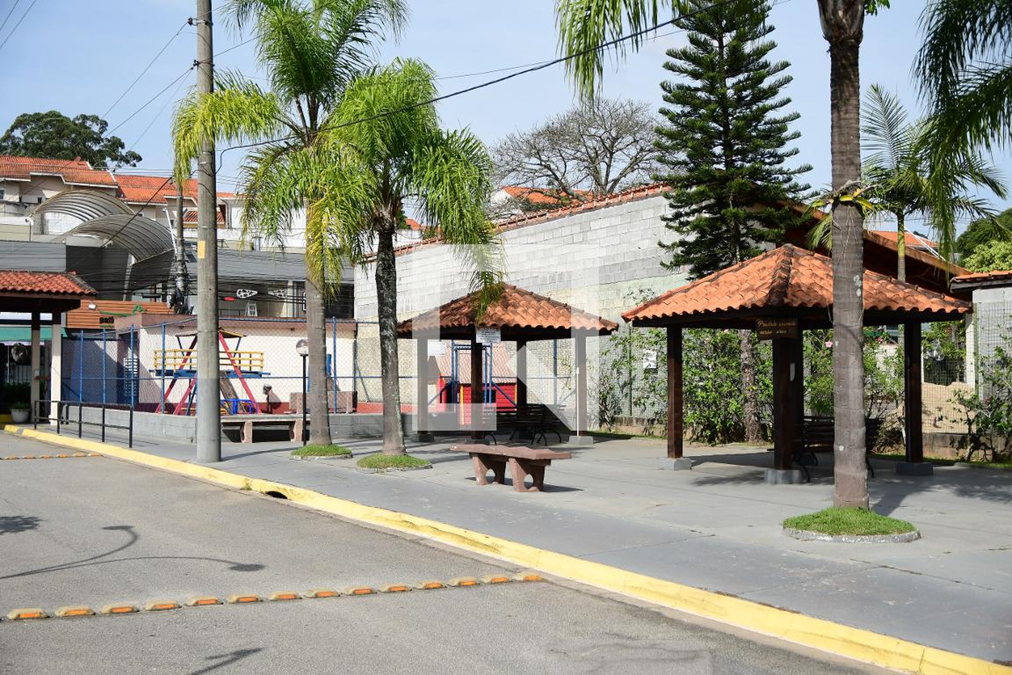 Área externa - Andorinhas