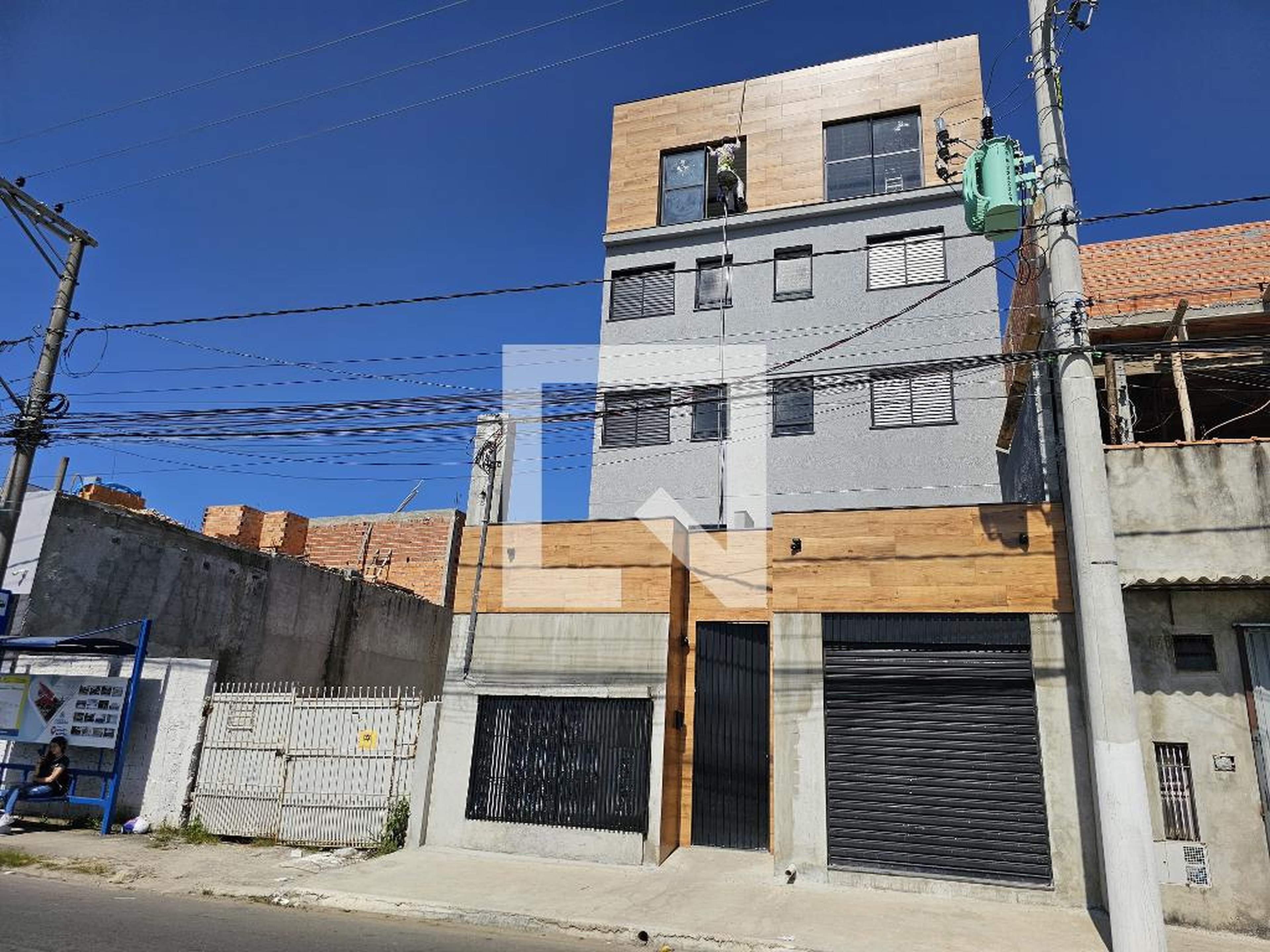 Fachada Condomínio em Rua José de Almeida, 167