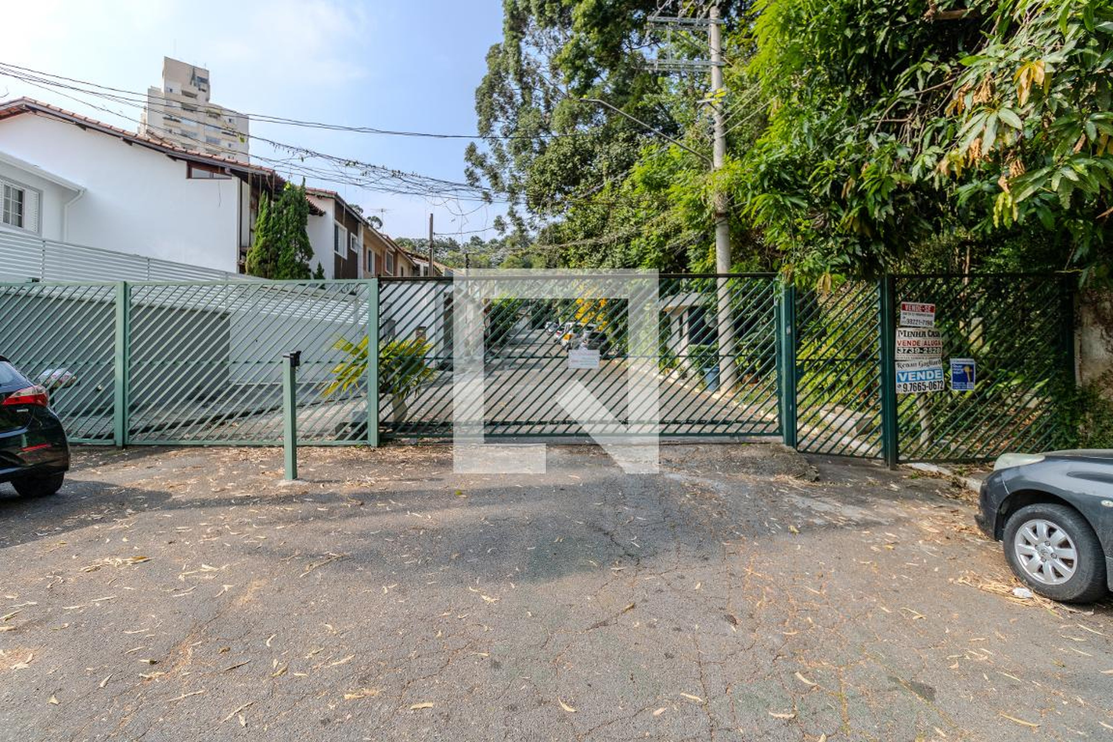 Fachada Condomínio em Rua Custódio Soares, 129