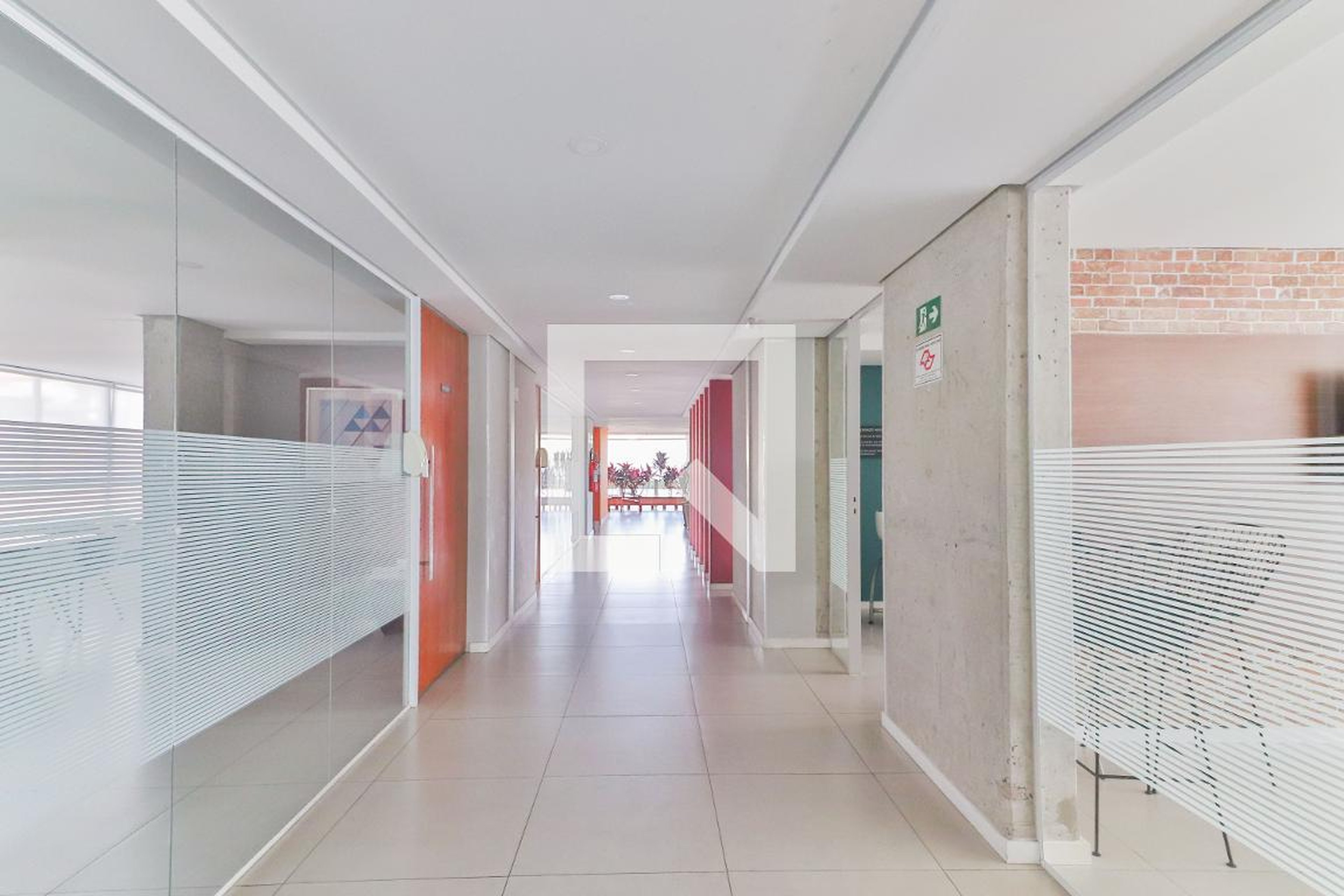 Condomínio - Ikone 889