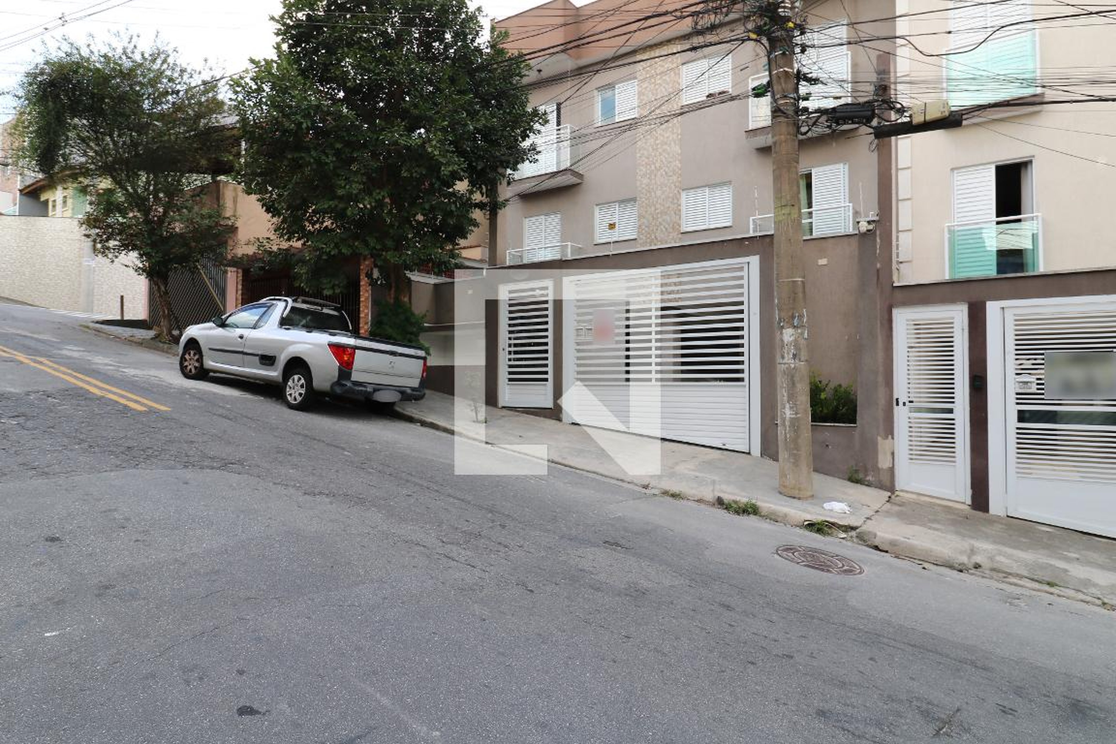 Fachada Condomínio em Rua Francisco Otaviano, 193
