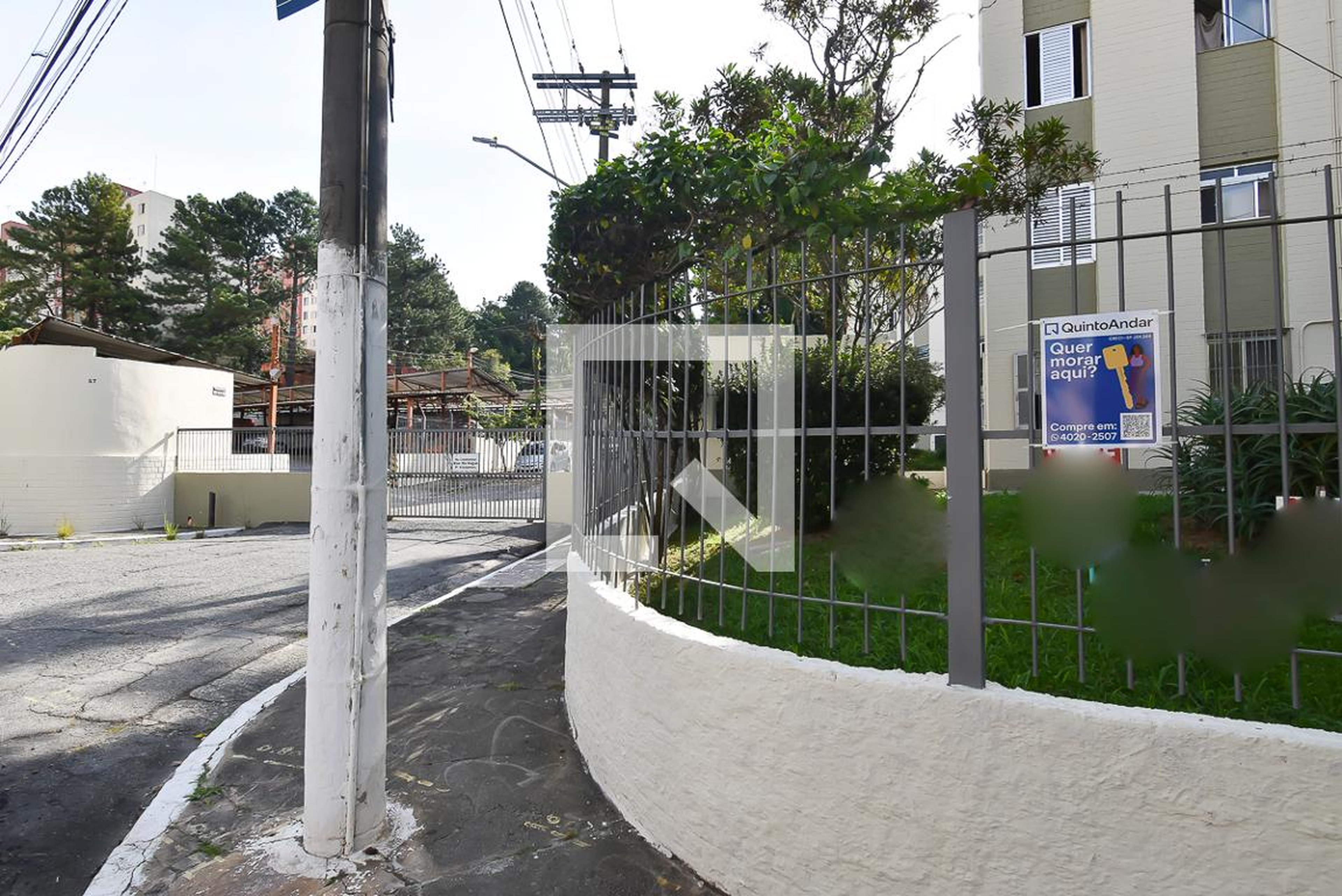 Fachada Condomínio em Rua Amadeu Narciso Pieroni, 15