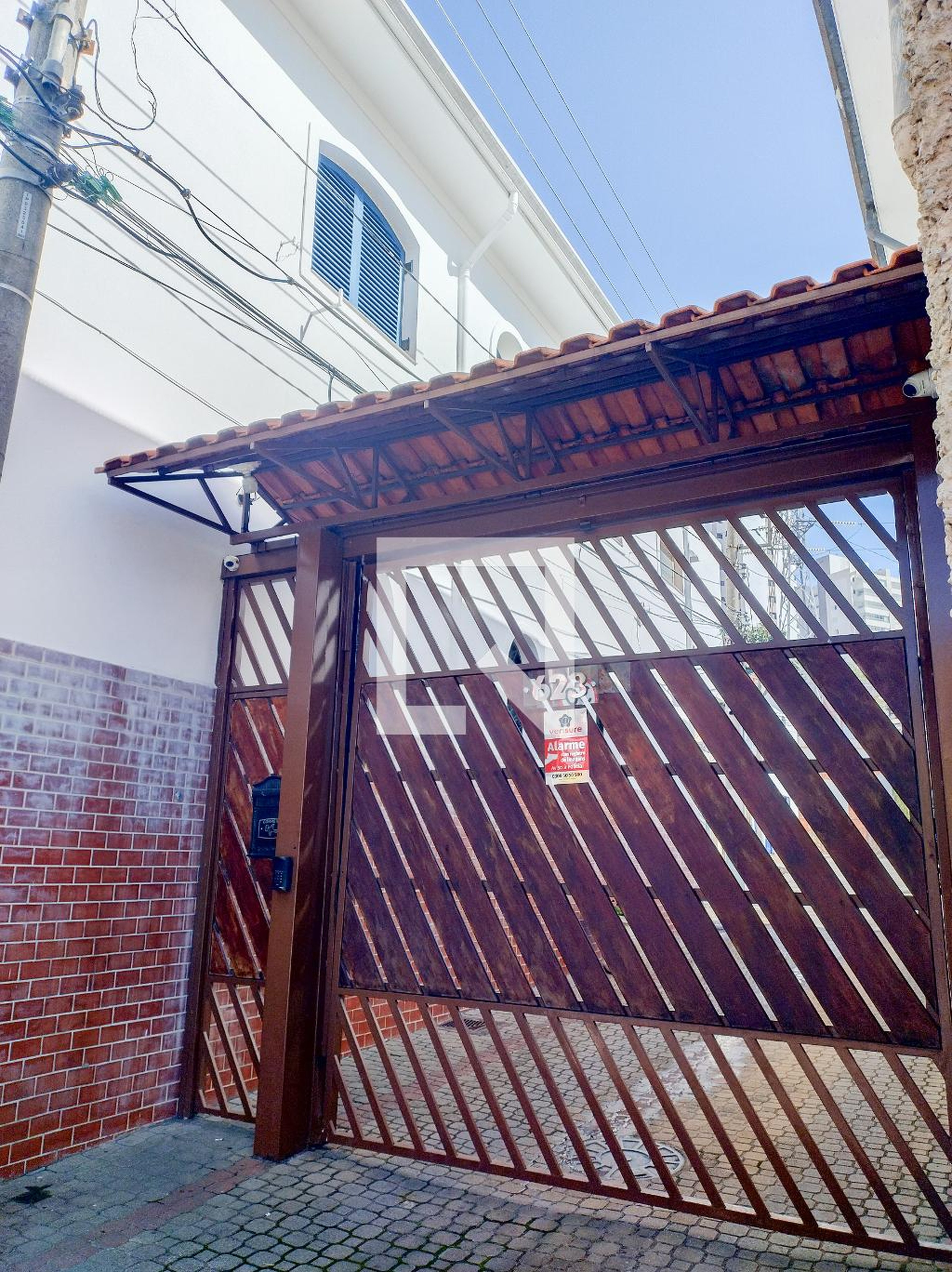 Fachada Condomínio em Rua Porto Alegre, 623