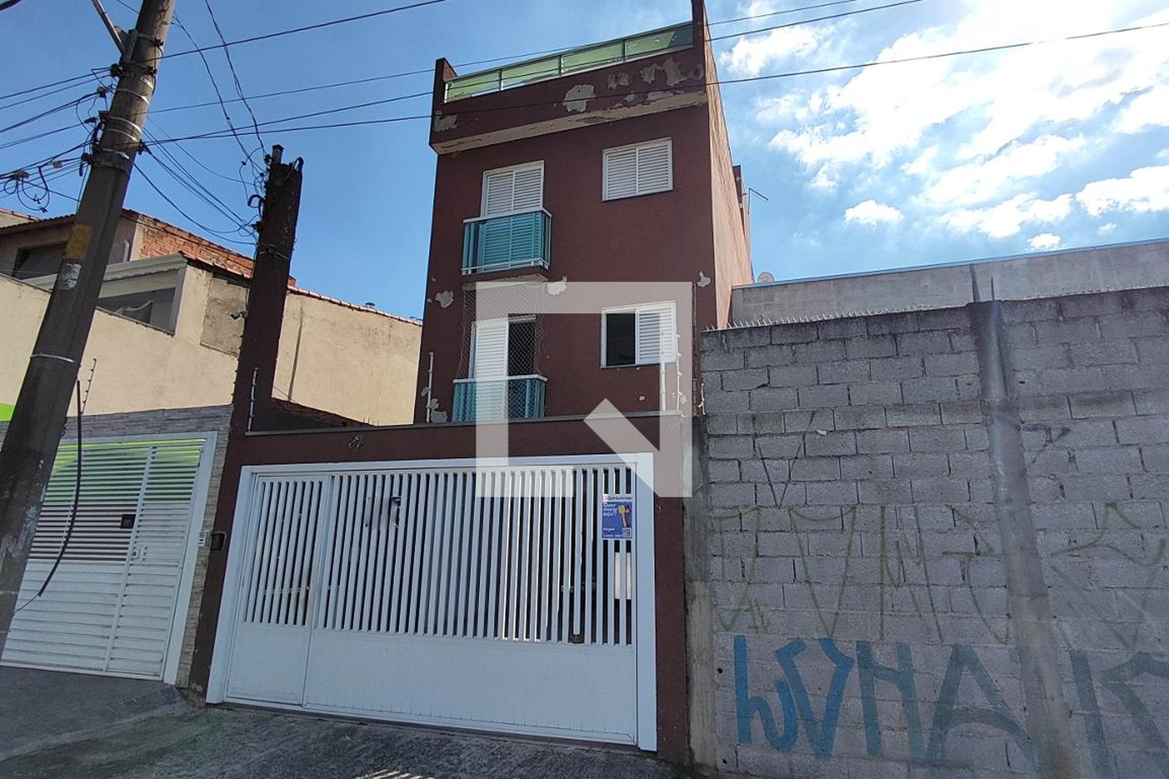 Fachada Condomínio em Rua Adelpho Piagentini, 32