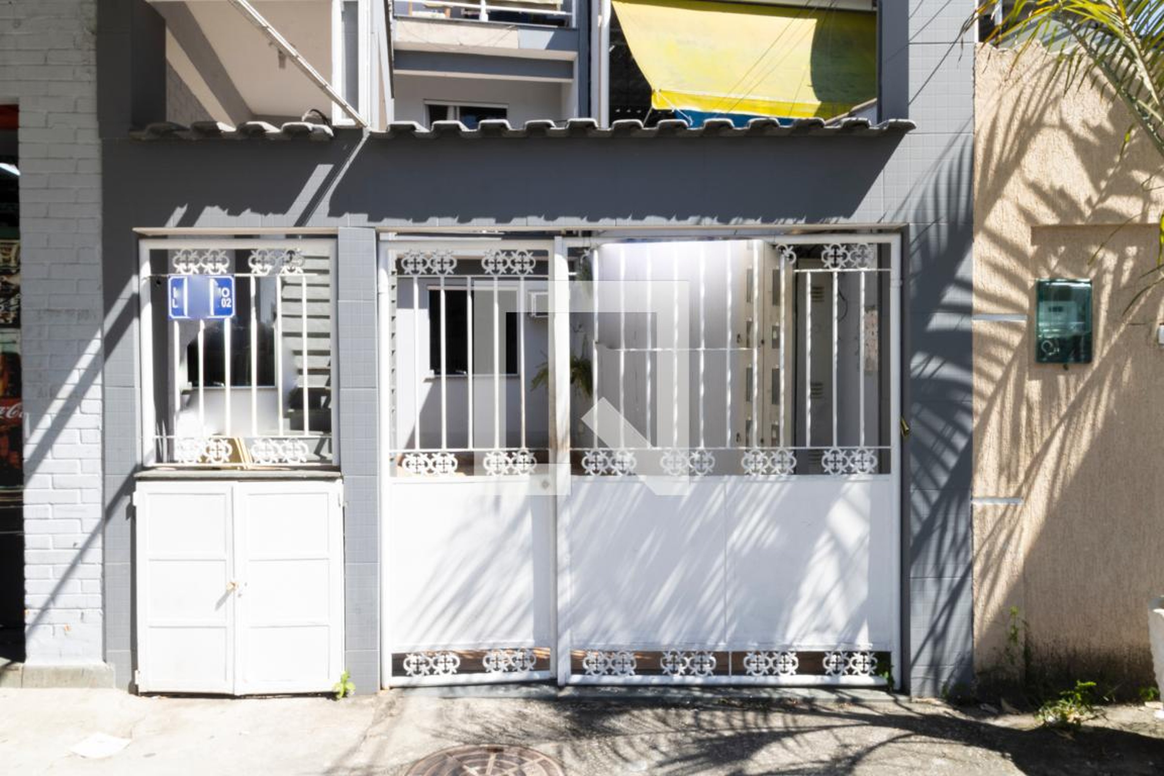 Fachada do Condomínio Condomínio em Rua Lupércio, 1