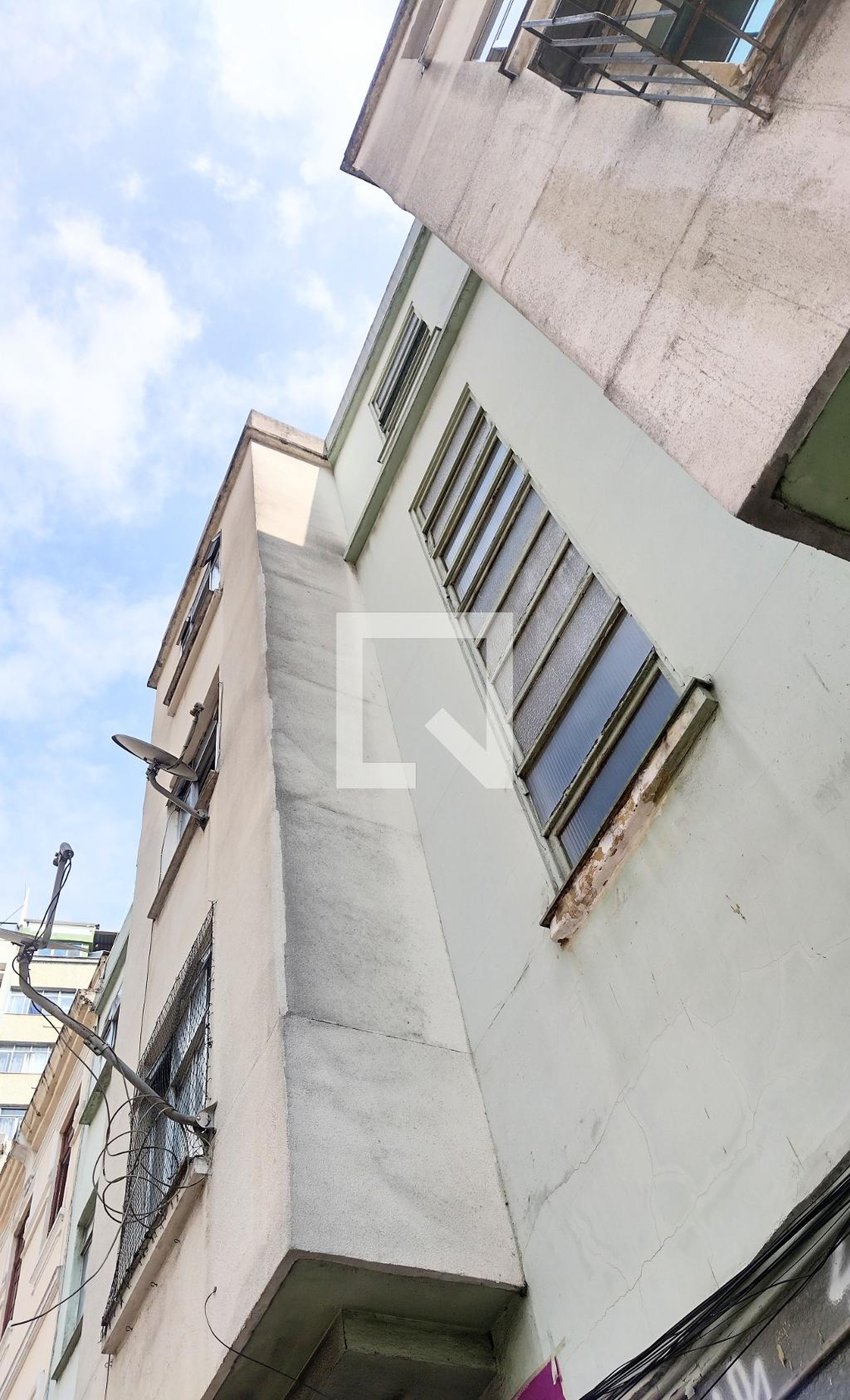 Fachada Condomínio em Rua Tadeu Kosciusco, 74