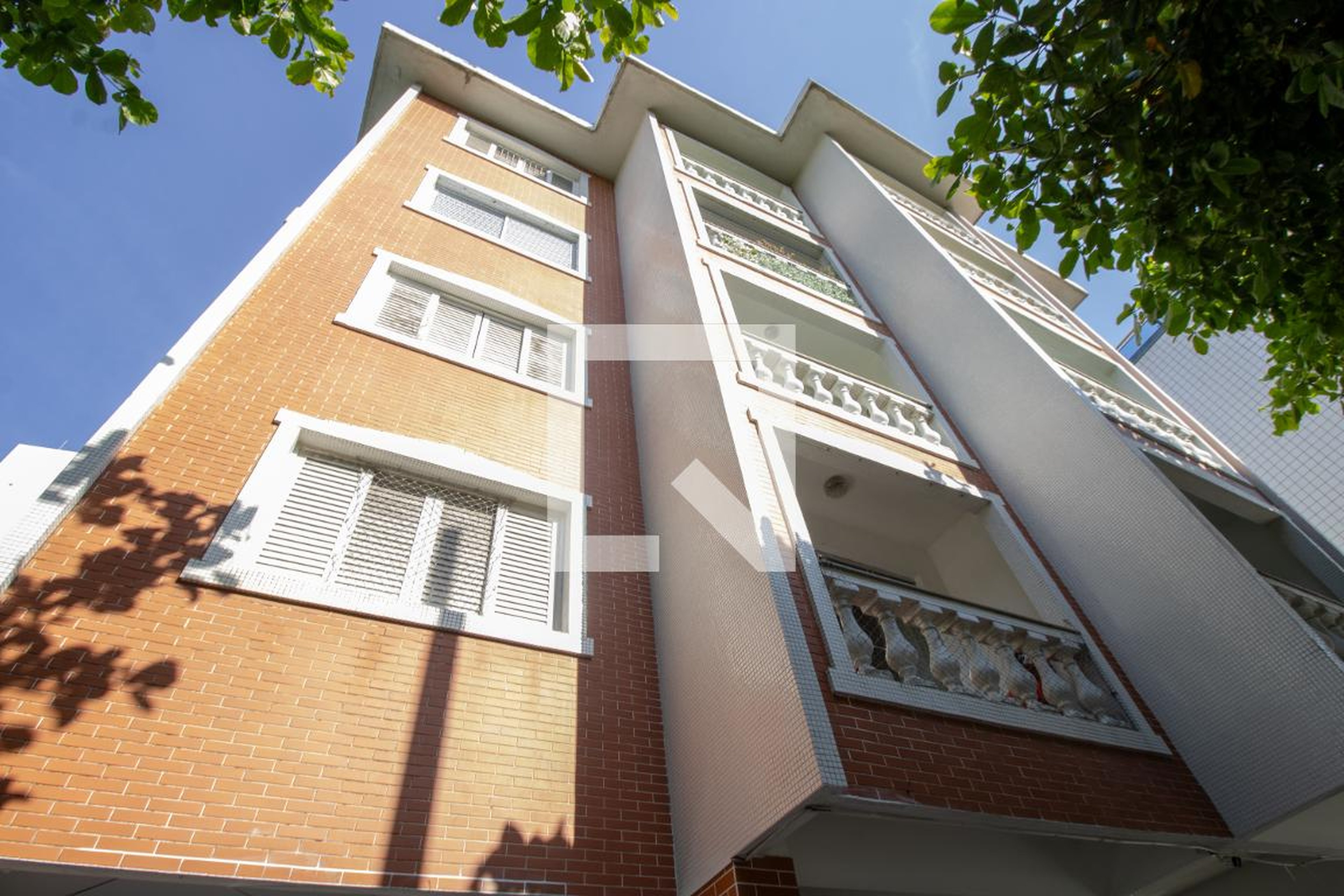 Fachada do Prédio Condomínio em Avenida Dom Pedro I, 250