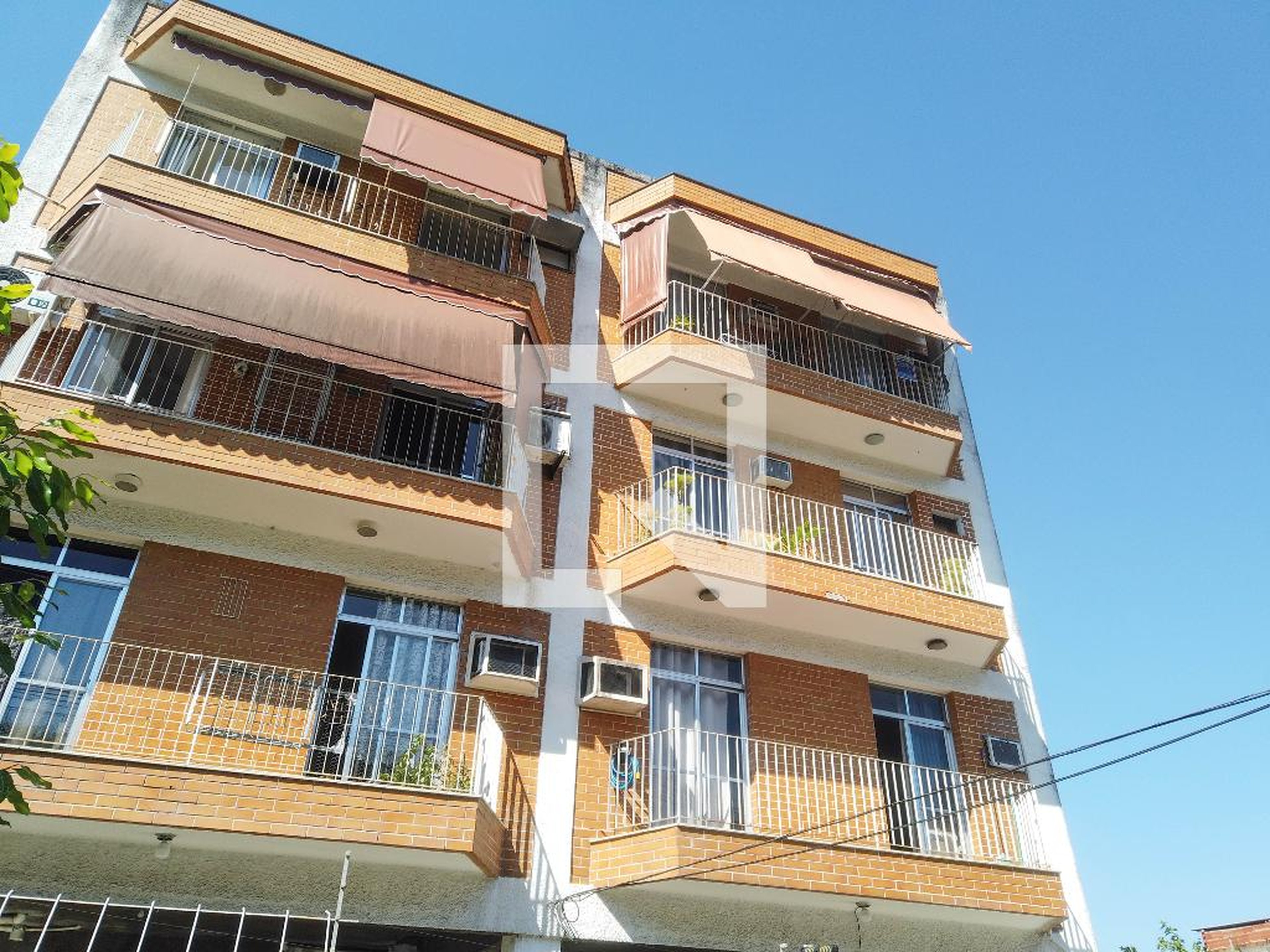 Fachada Condomínio em Rua Gazeta da Tarde, 14