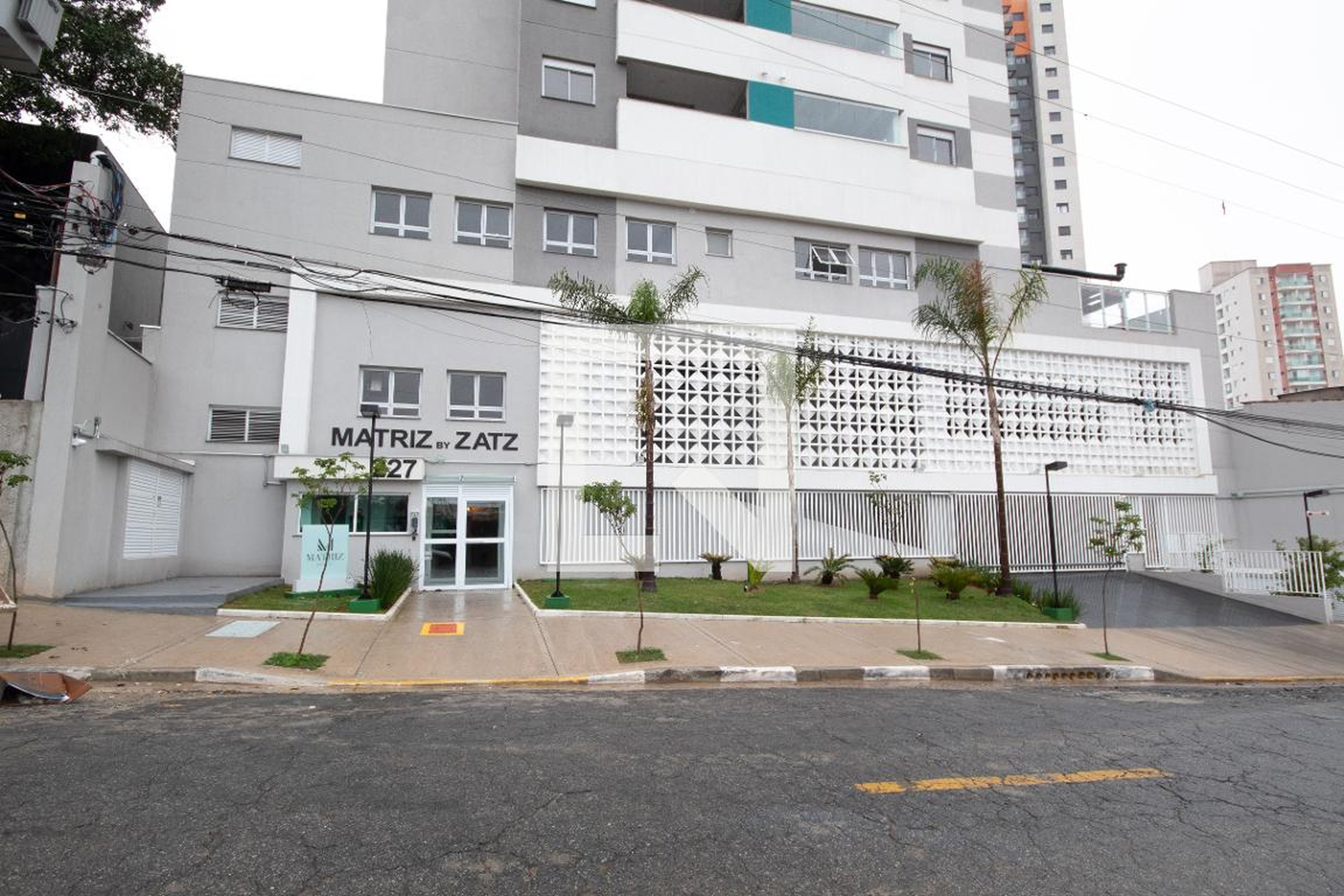 Fachada Condomínio em Rua Octávio Antônio Meneghesso, 22