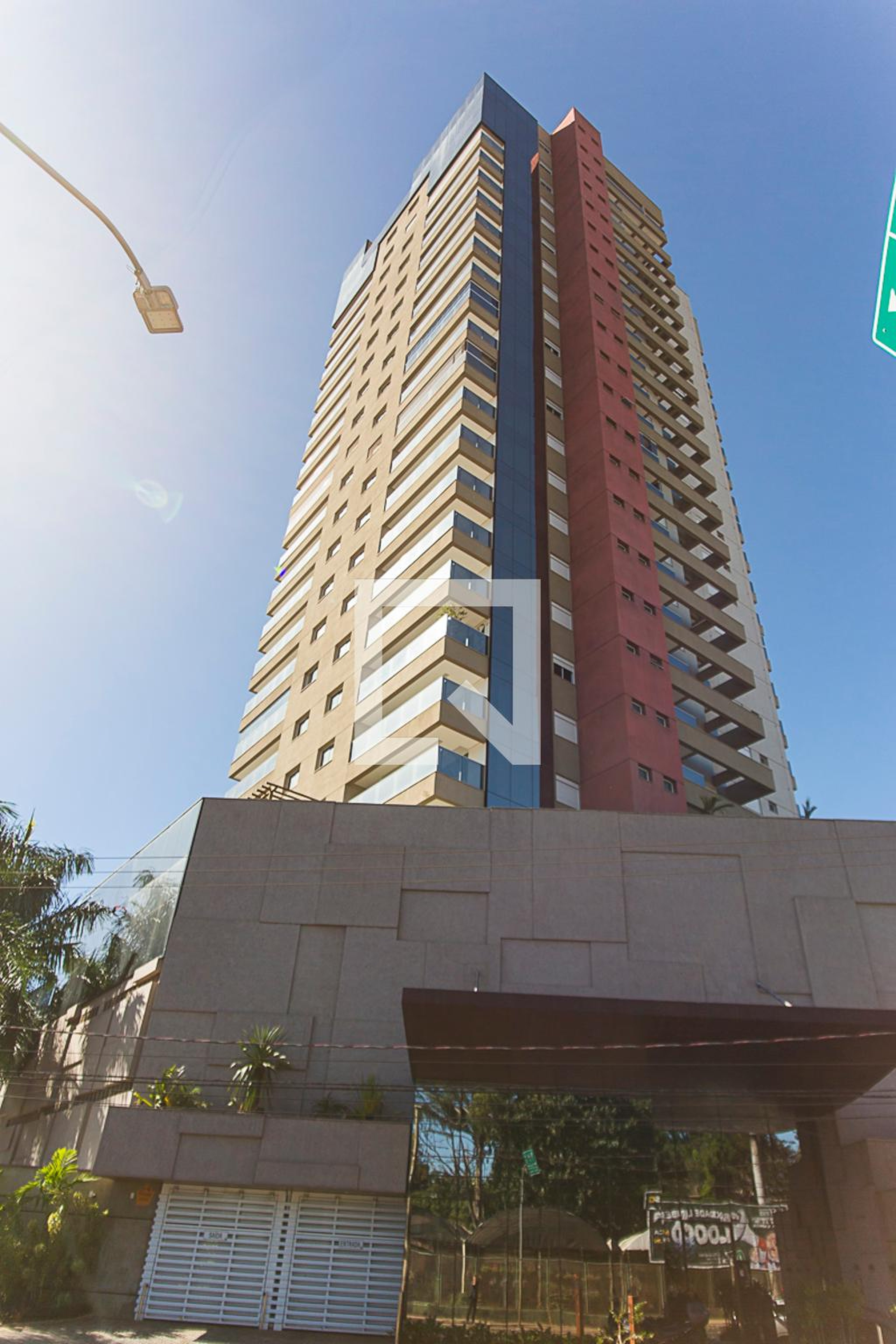 Fachada do Prédio Condomínio Quinta do Praia