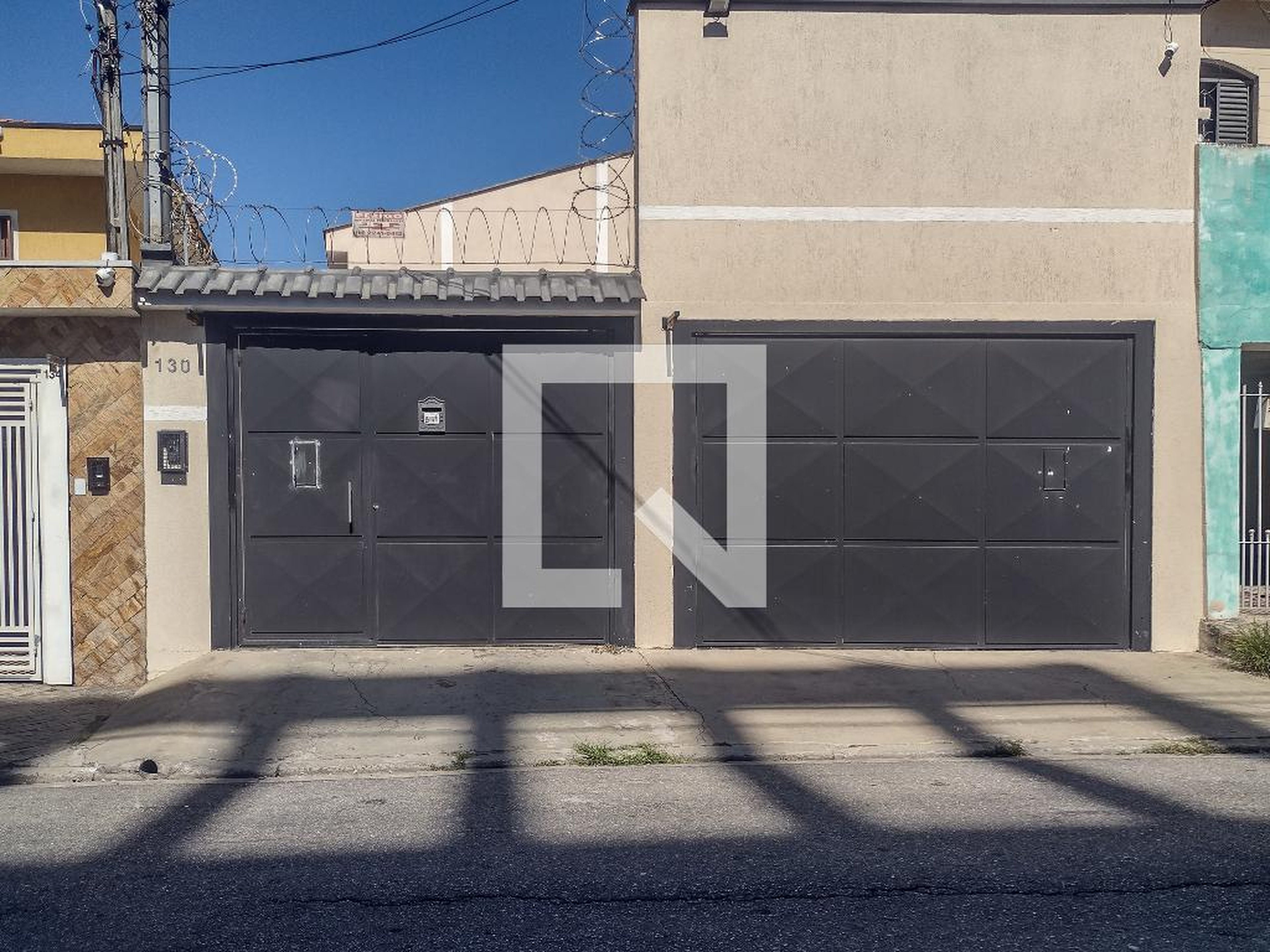 Fachada Condomínio em Rua Pires da Fonseca, 130