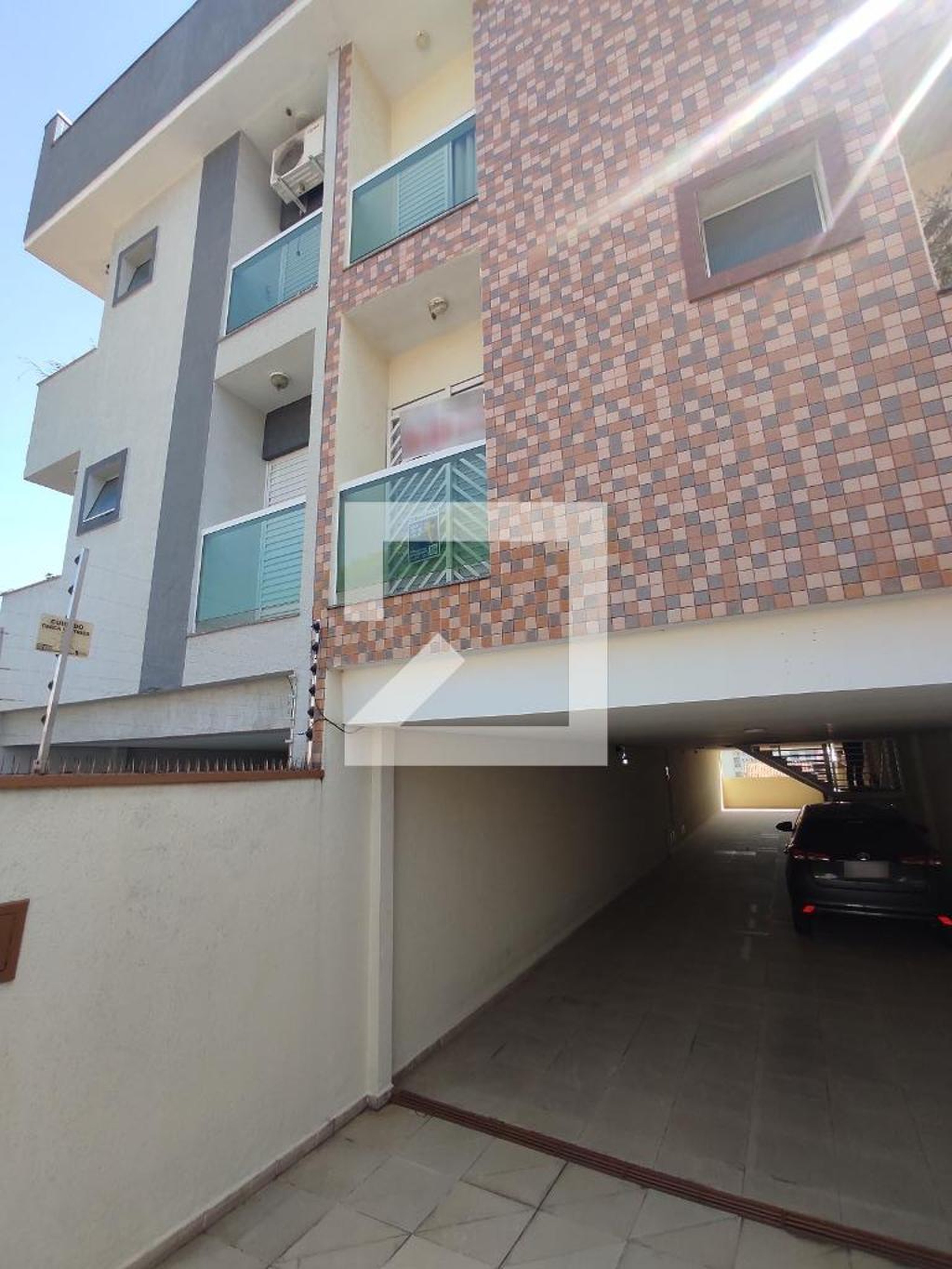 Fachada Condomínio em Rua Senador Paulo Guerra, 85