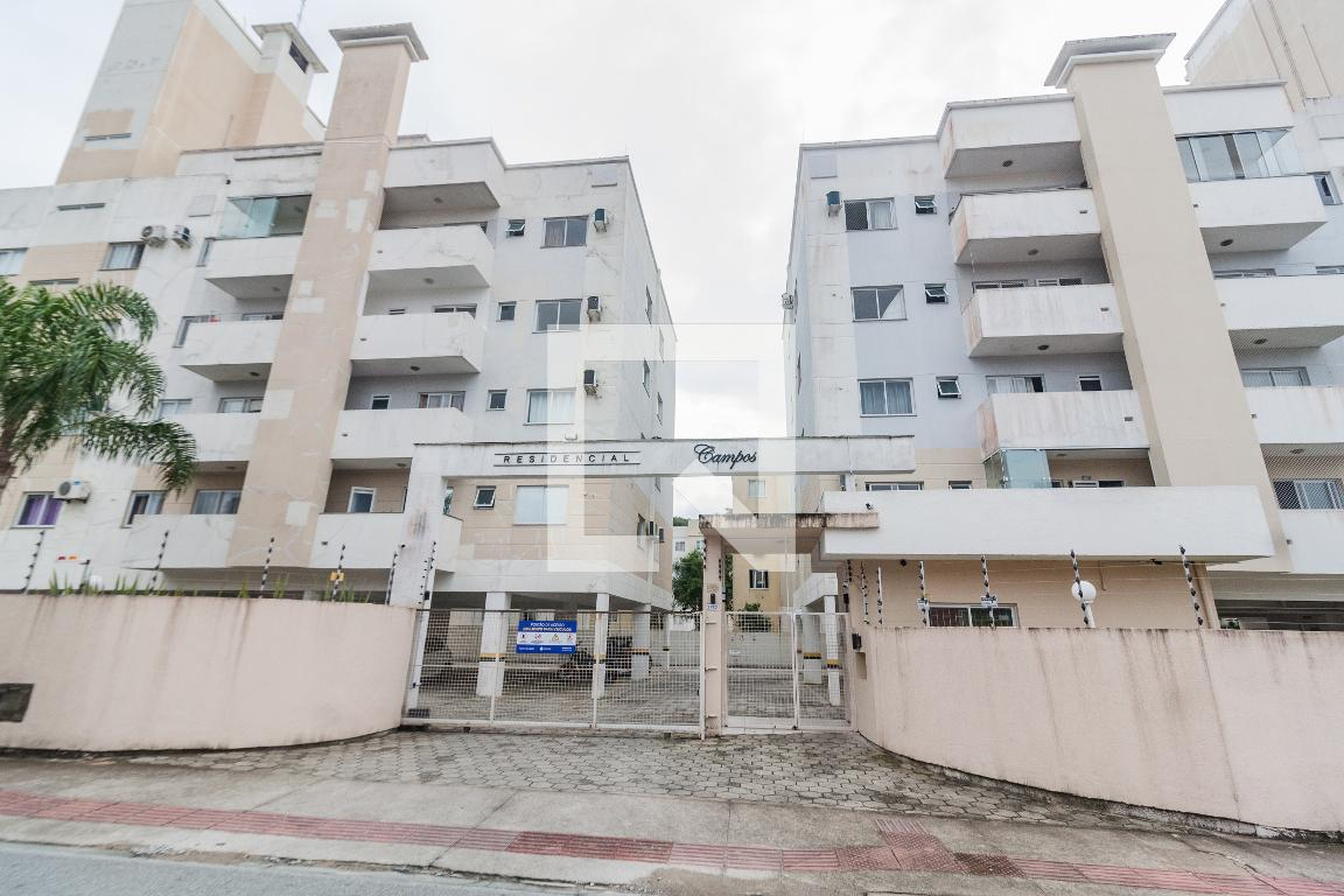 Fachada Residencial Campos