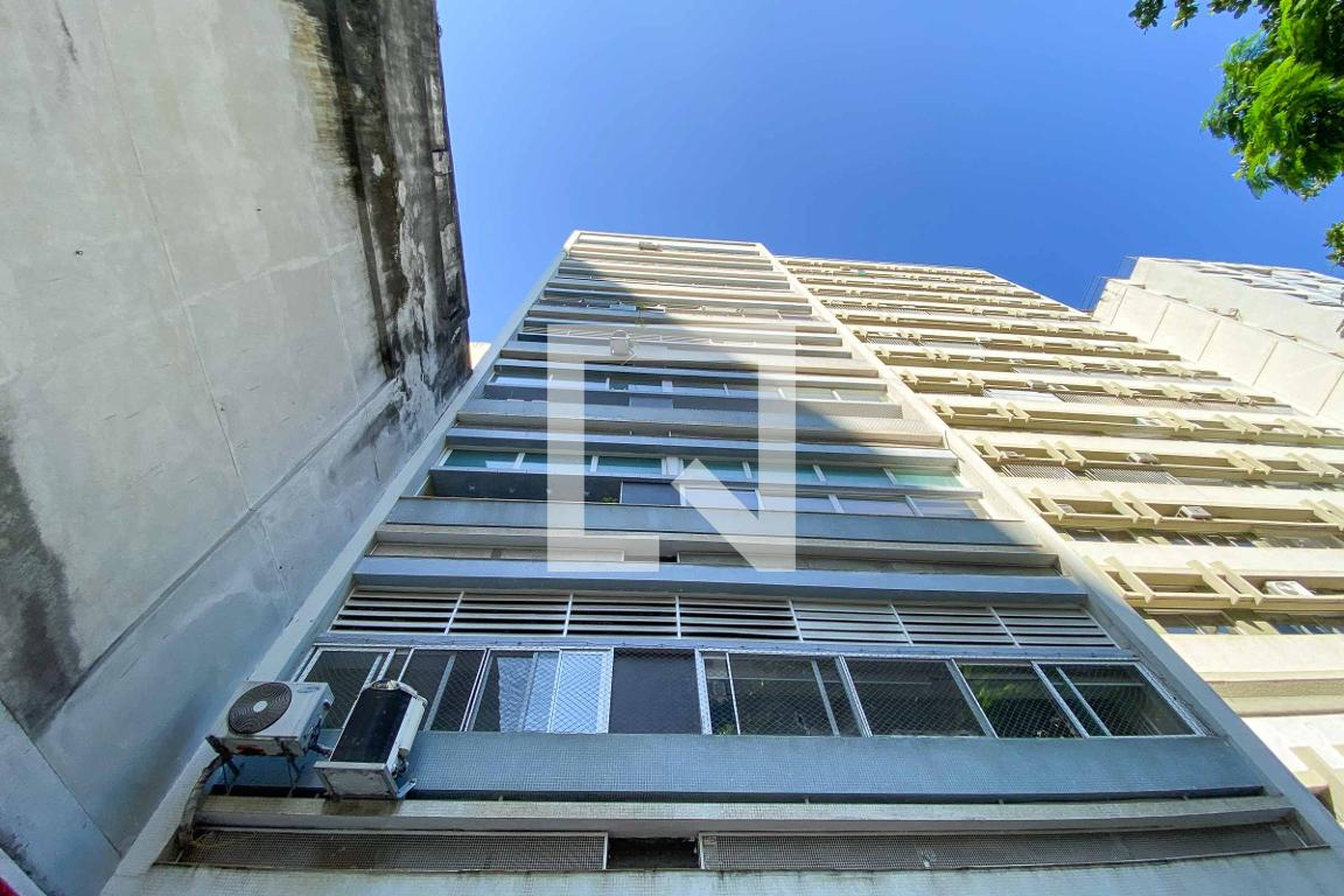 Fachada Edificio Azul