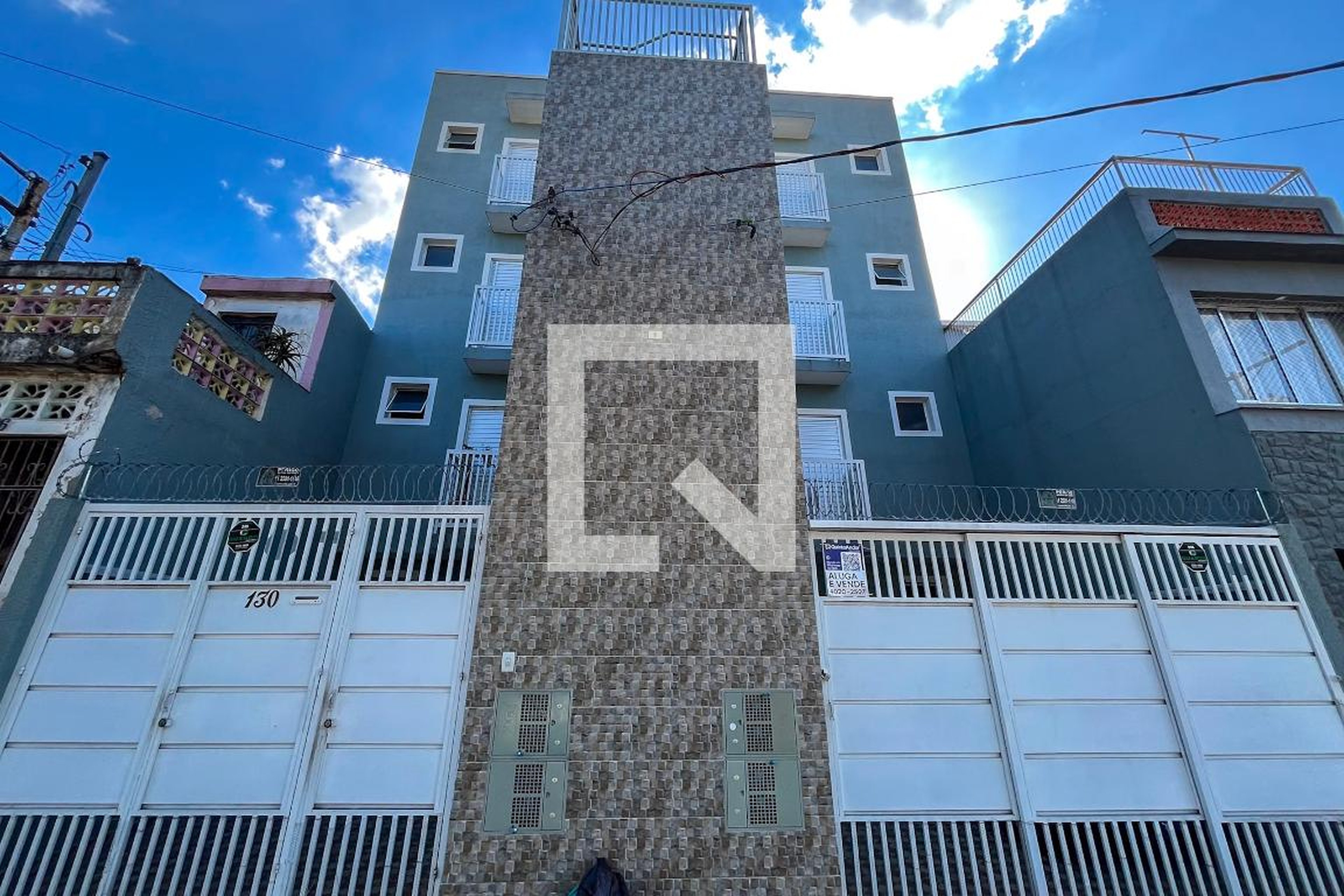 Fachada Condomínio em Rua Jaguapita, 130