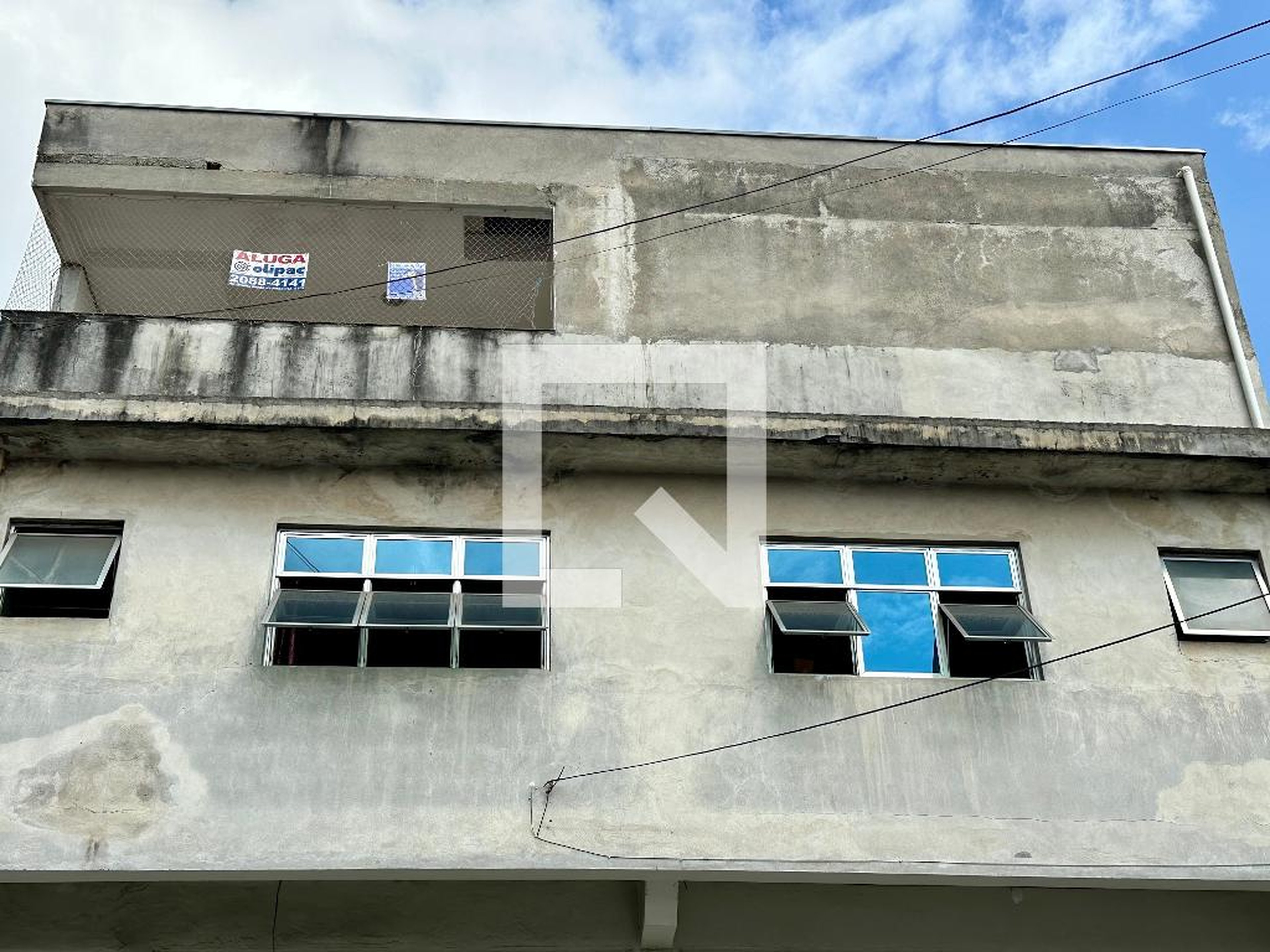 Fachada Condomínio em Rua Padre Cláudio Arenal, 989