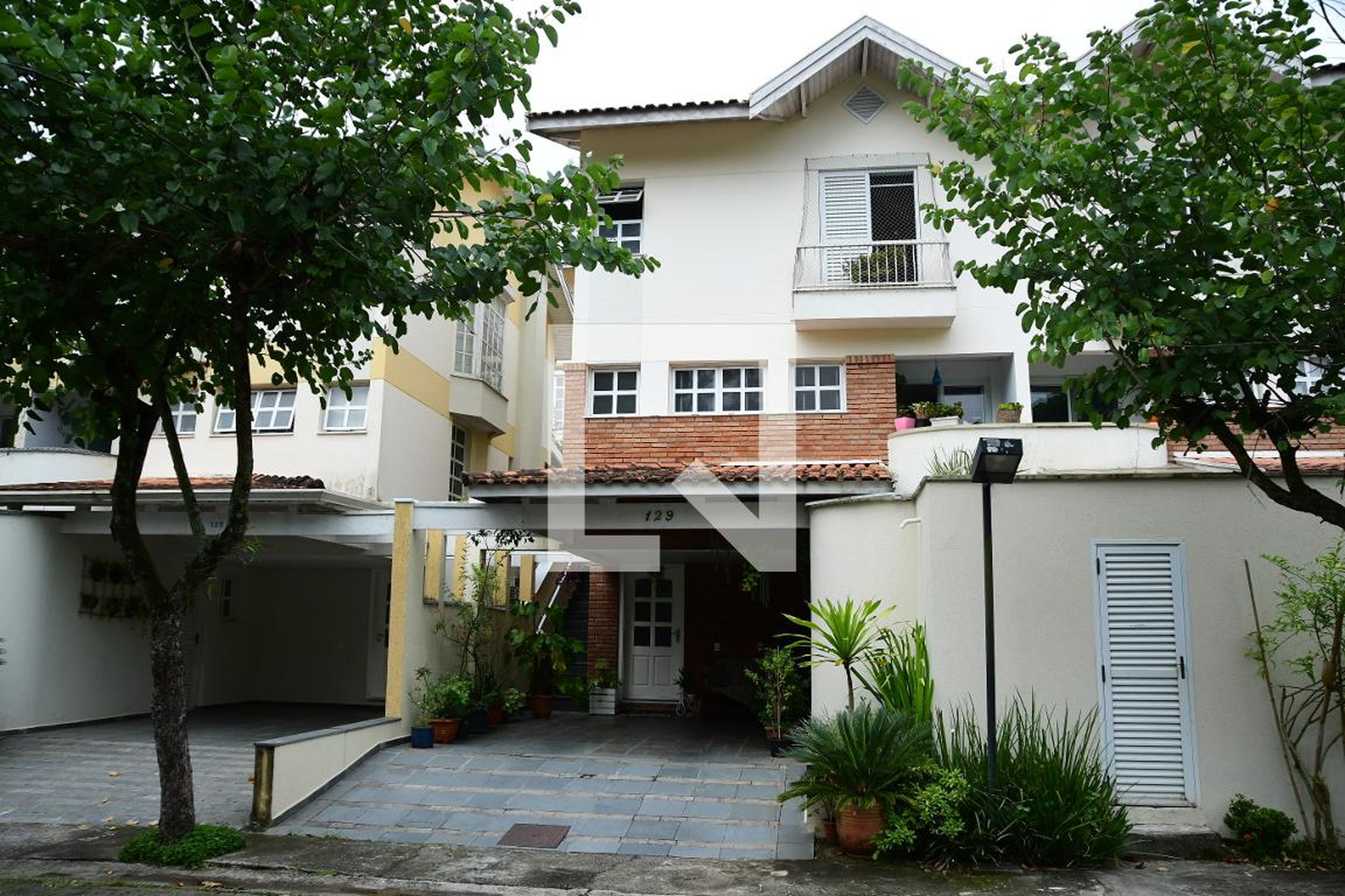 Fachada Condomínio em Estrada Municipal Walter Steurer, 1160