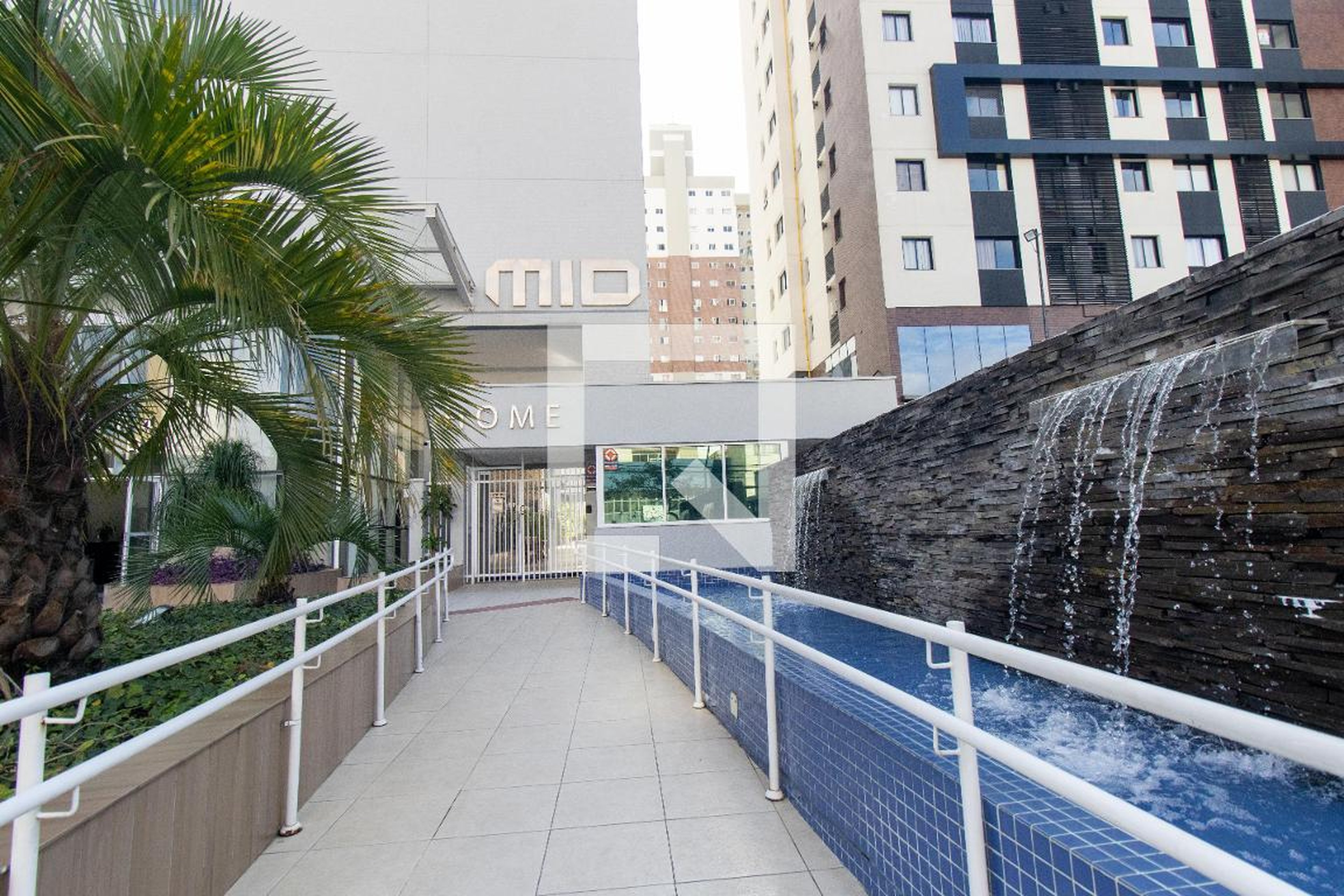 Fachada do Condominio Condomínio Mid Home