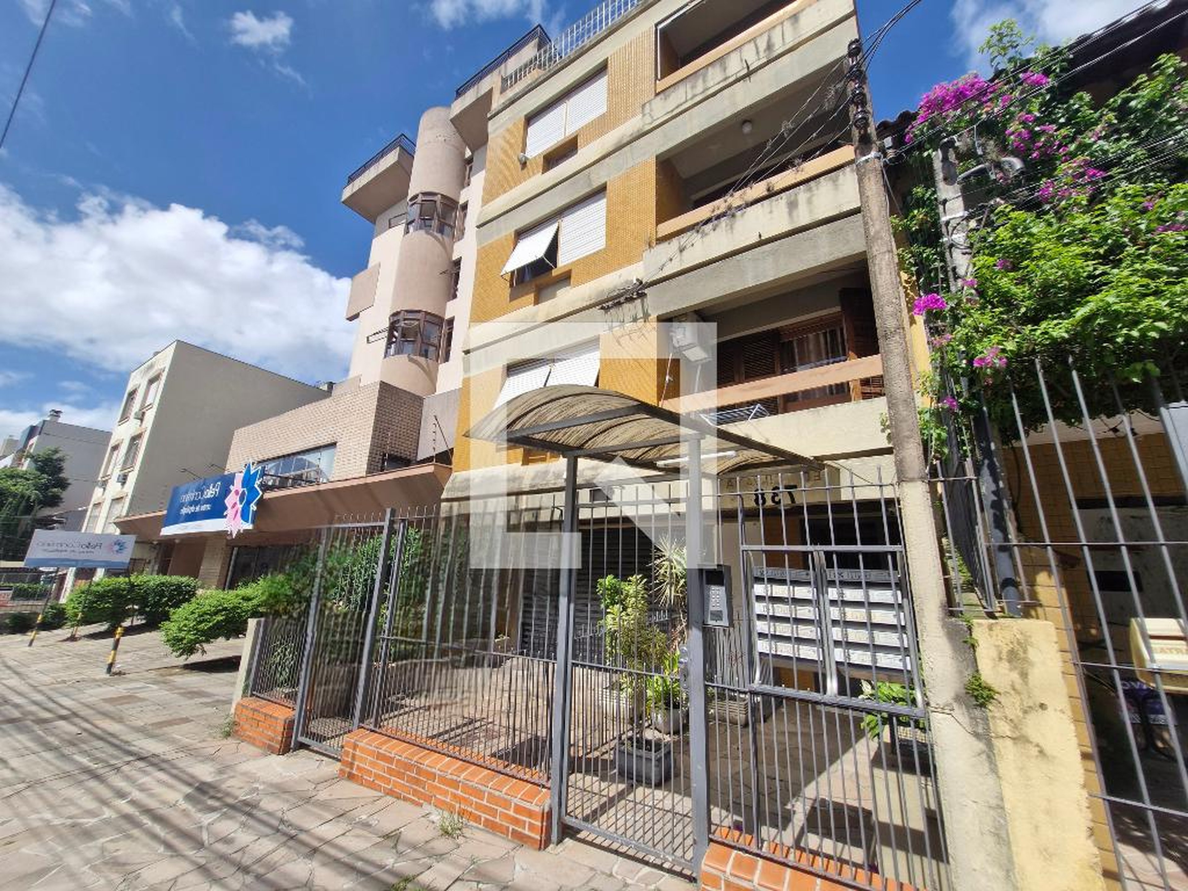 Fachada Condomínio em Rua Barão do Amazonas, 756