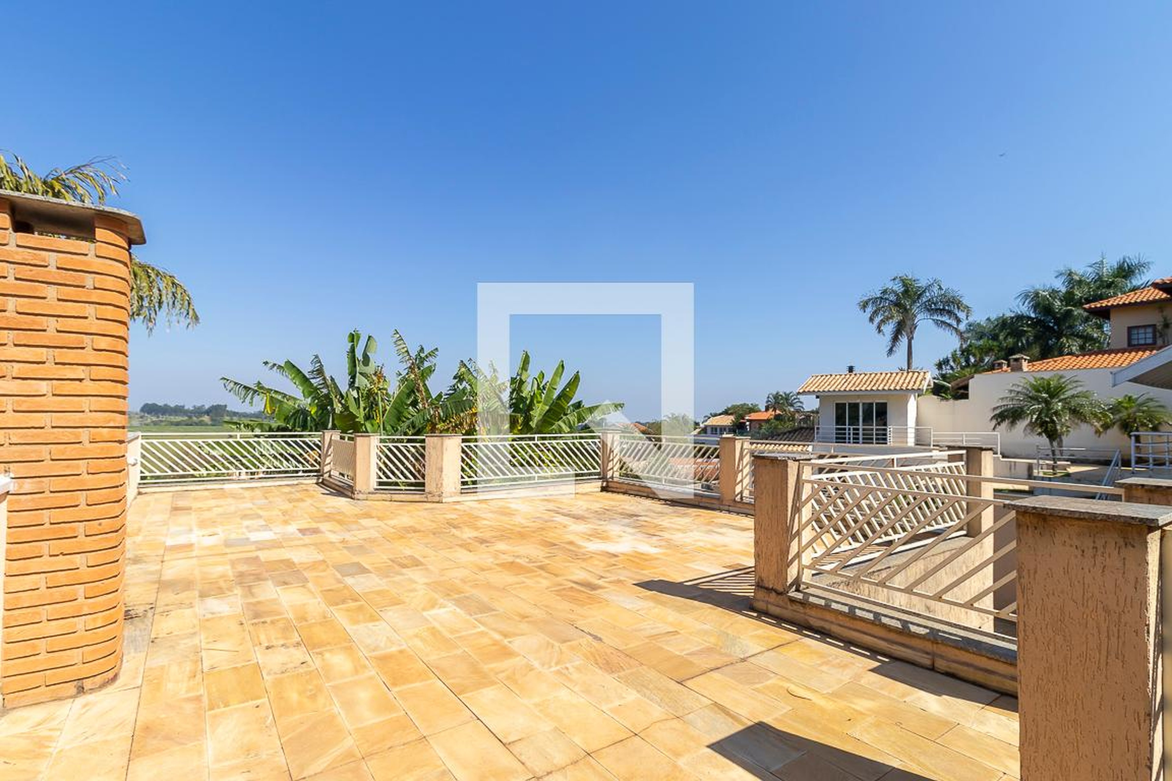 Área externa - Caminhos de San Conrado