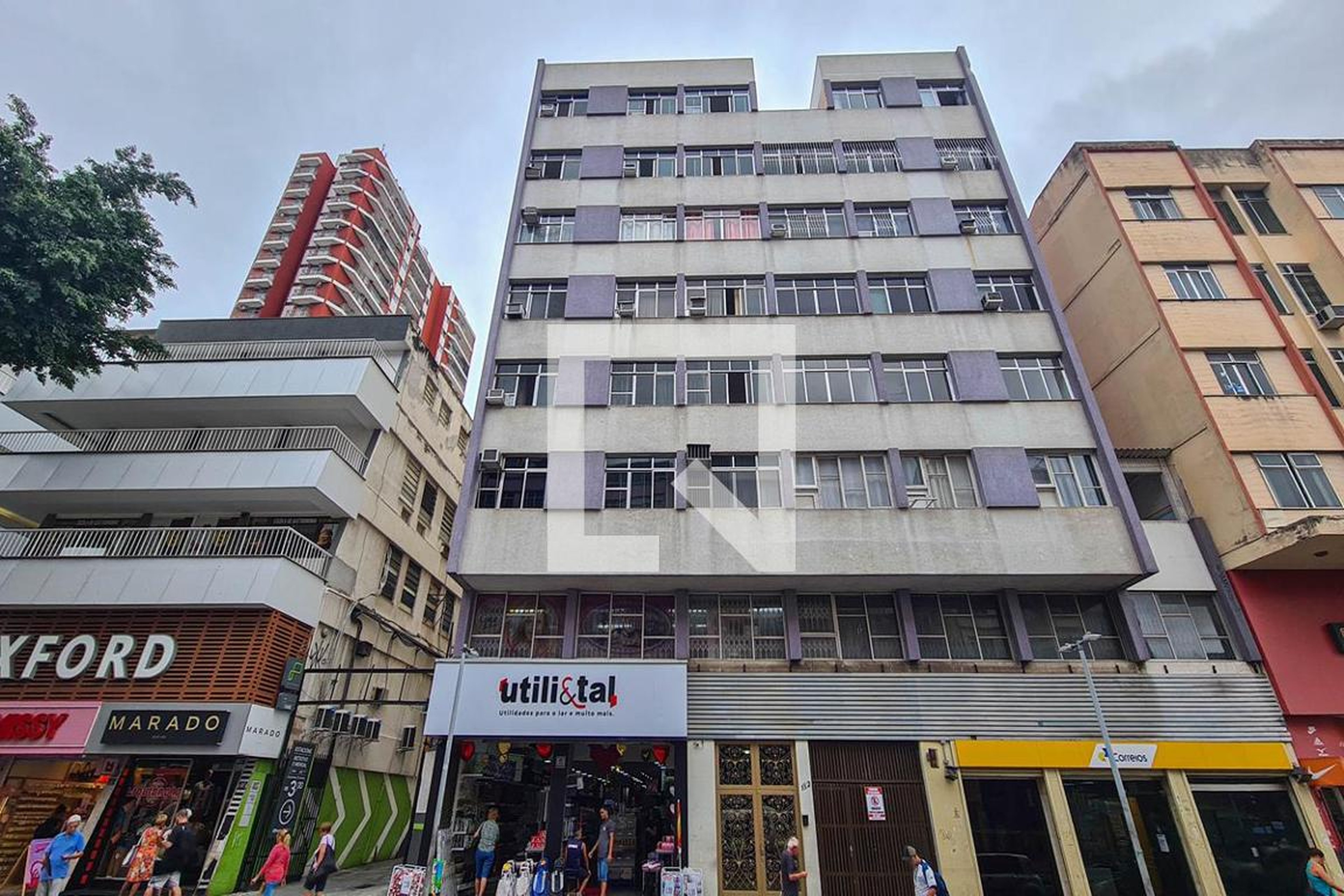 Fachada do Condomínio Edifício Serra Dourada