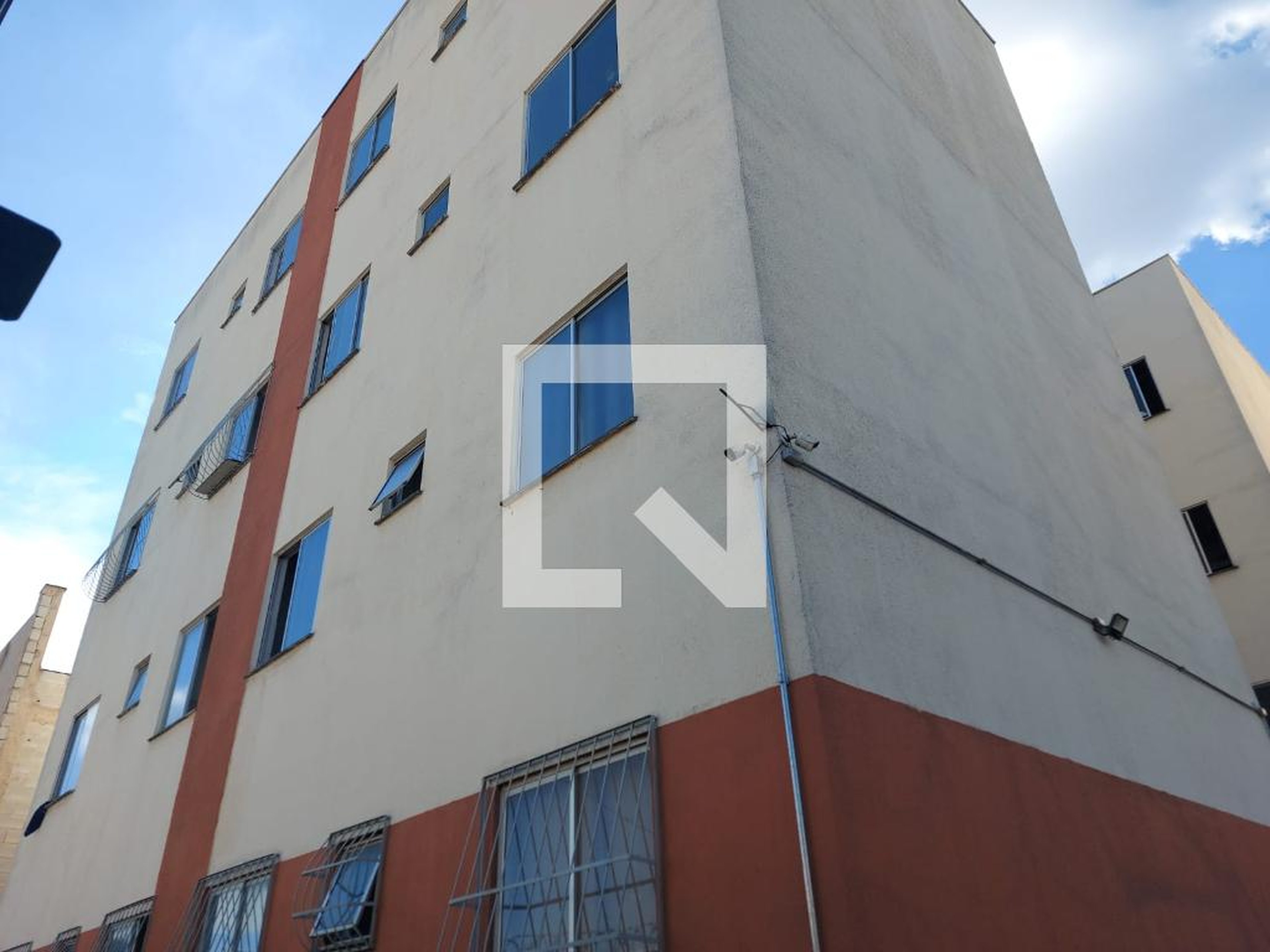 Fachada Condomínio em Rua Ii, 130