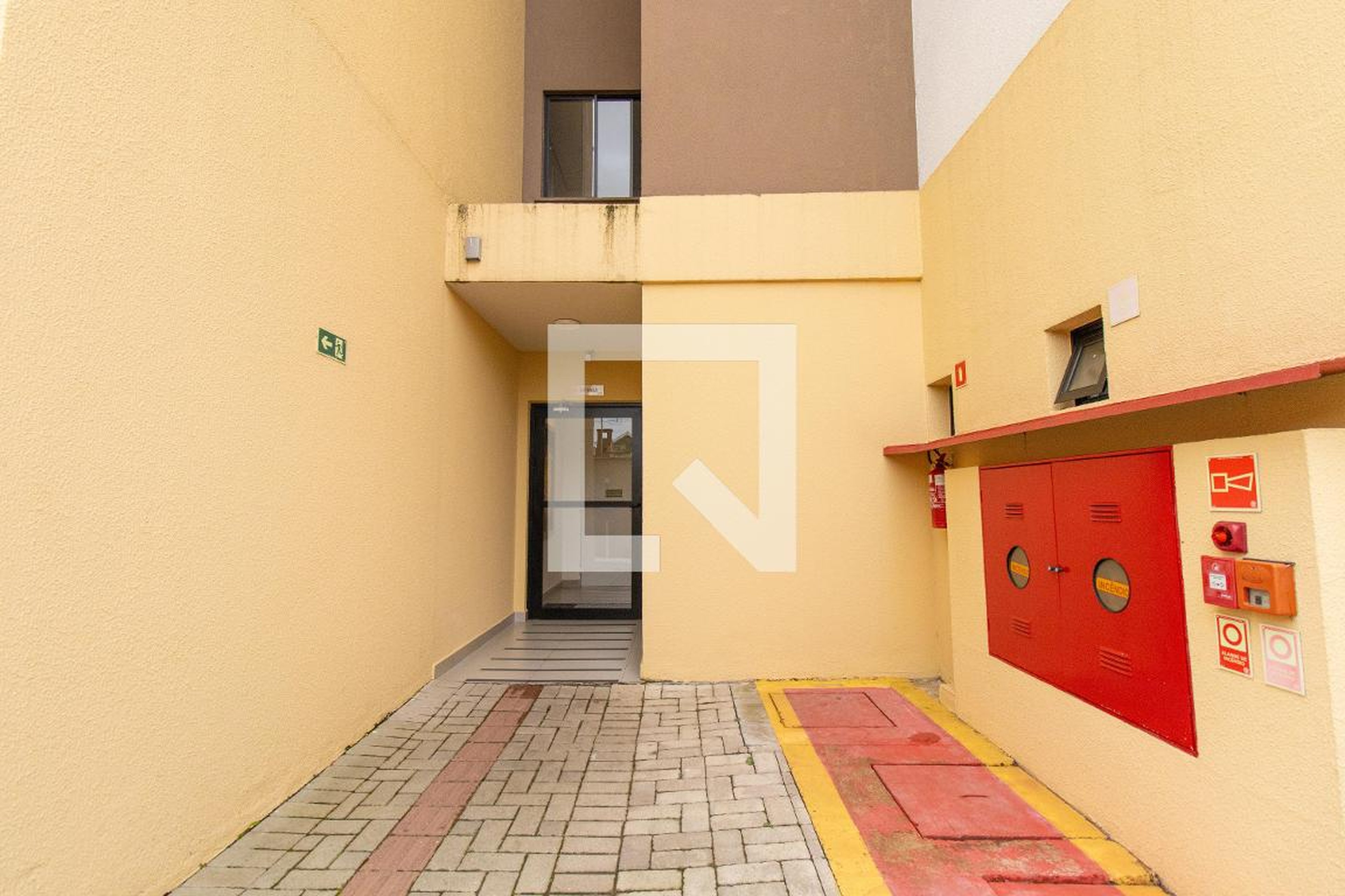 Fachada Residencial La Amistad