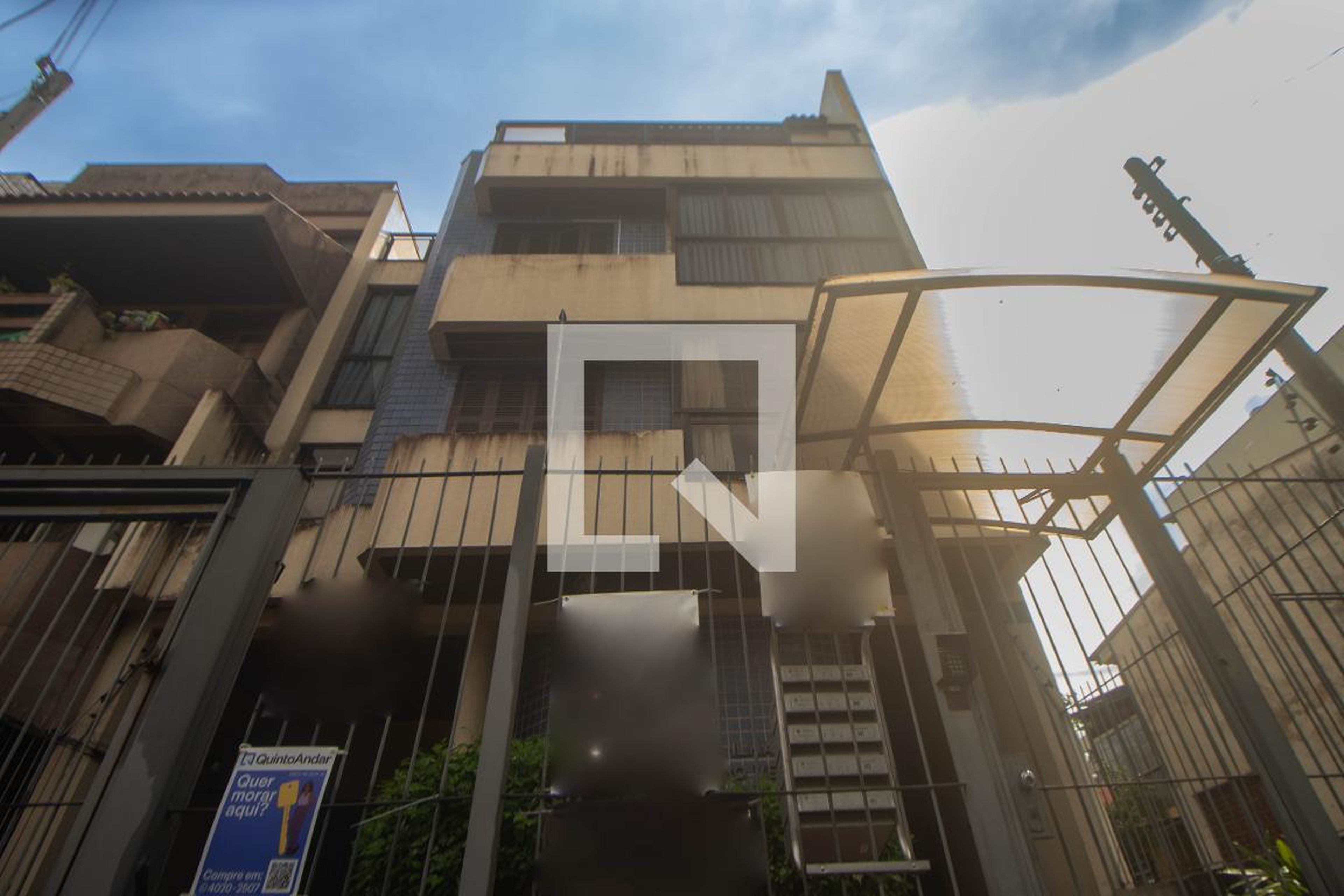 Fachada Condomínio em Rua Eudoro Berlink, 1050