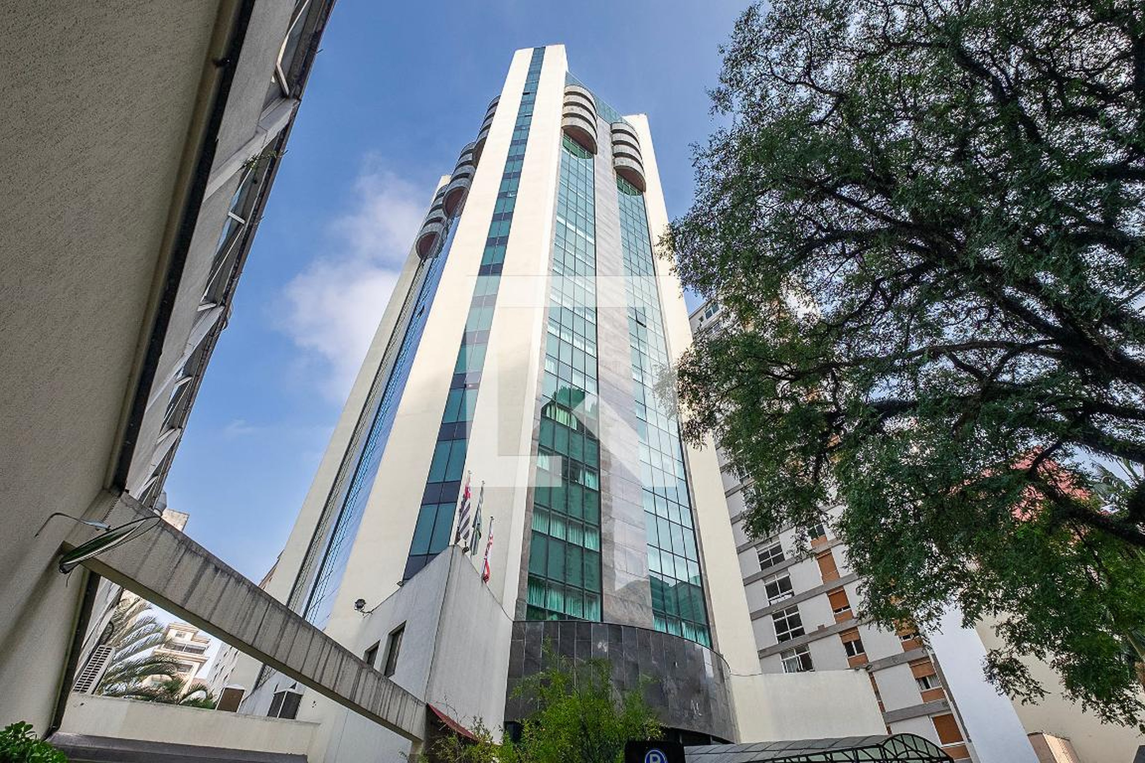 Fachada Condomínio em Rua da Consolação, 3335