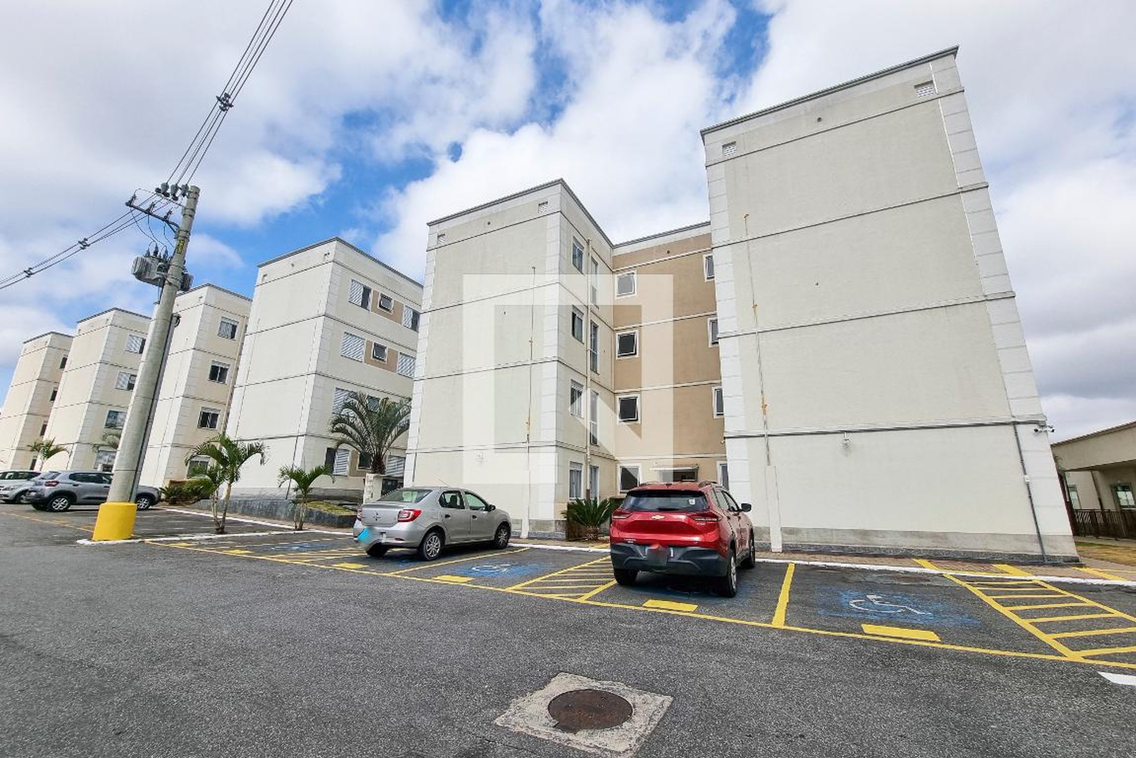 Fachada Condomínio em Avenida Brasil, 300