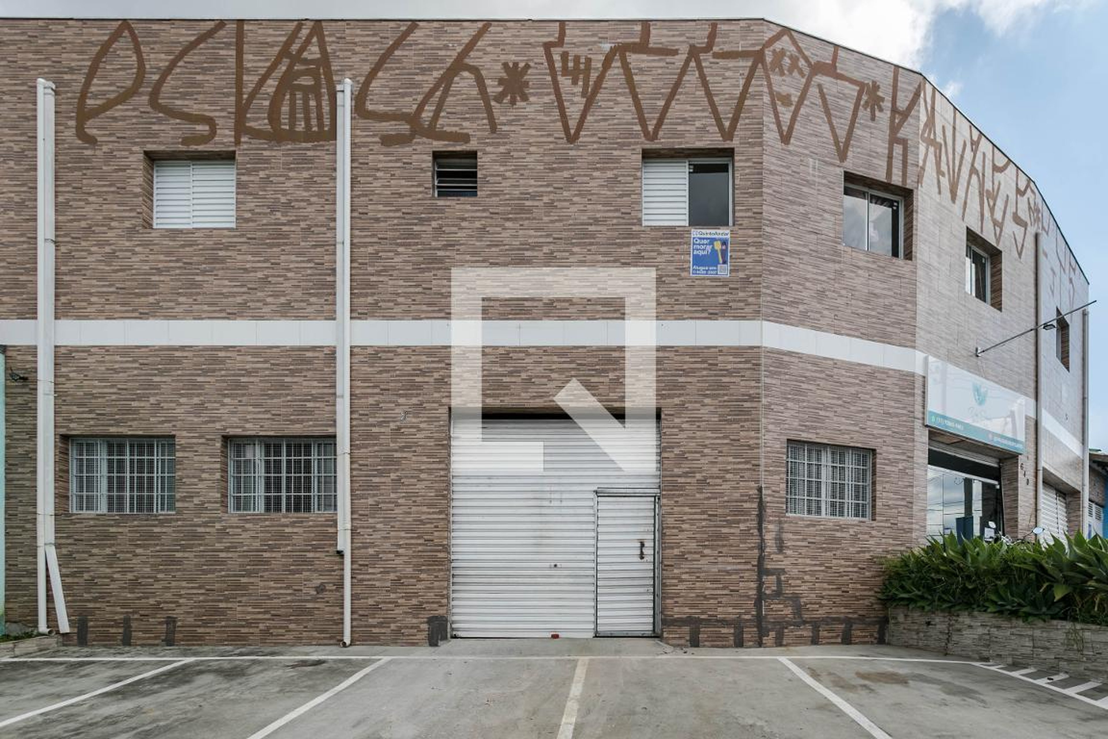 Fachada Condomínio em Rua Juraci, 650