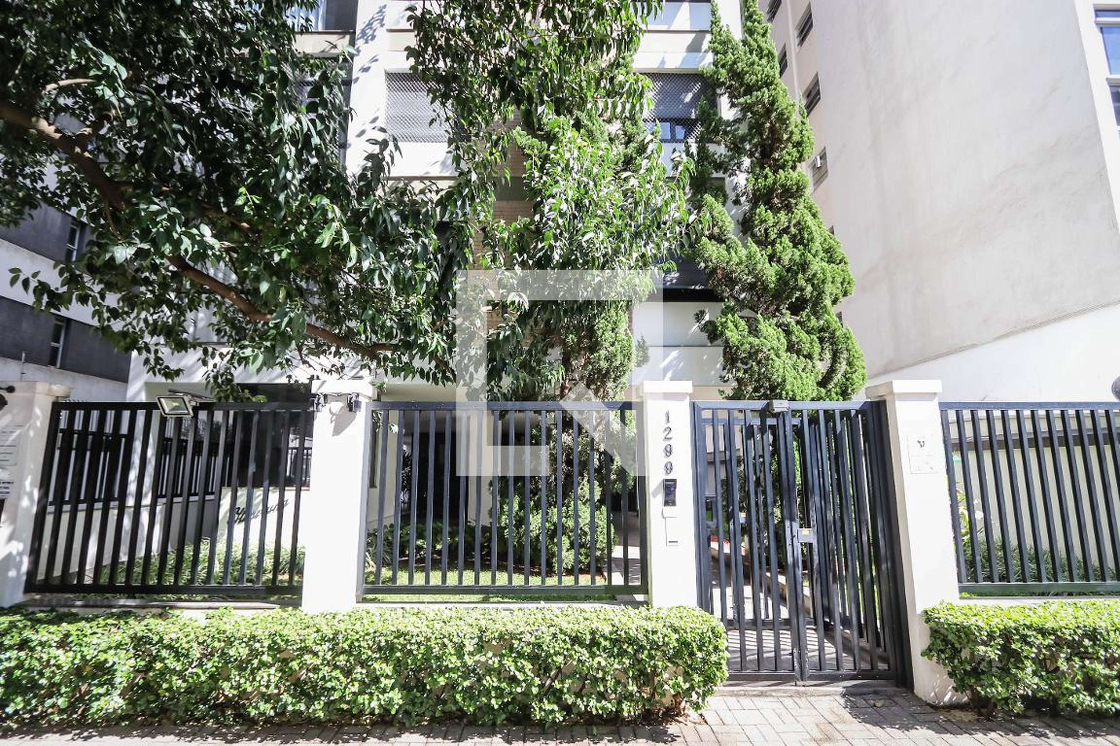 Fachada do Prédio Condomínio Itaperuna