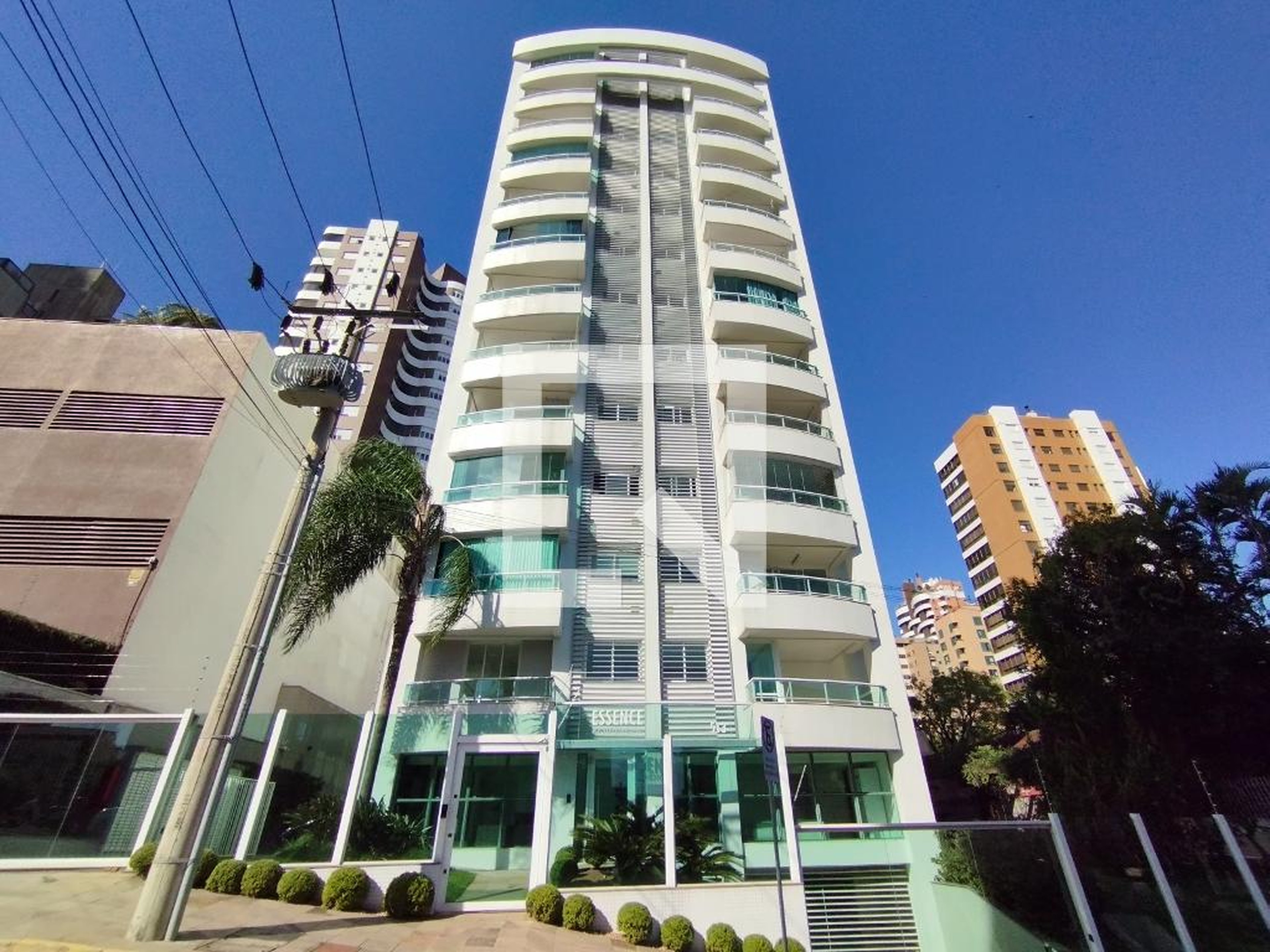 Fachada do Prédio Condomínio em Rua Heller, 513