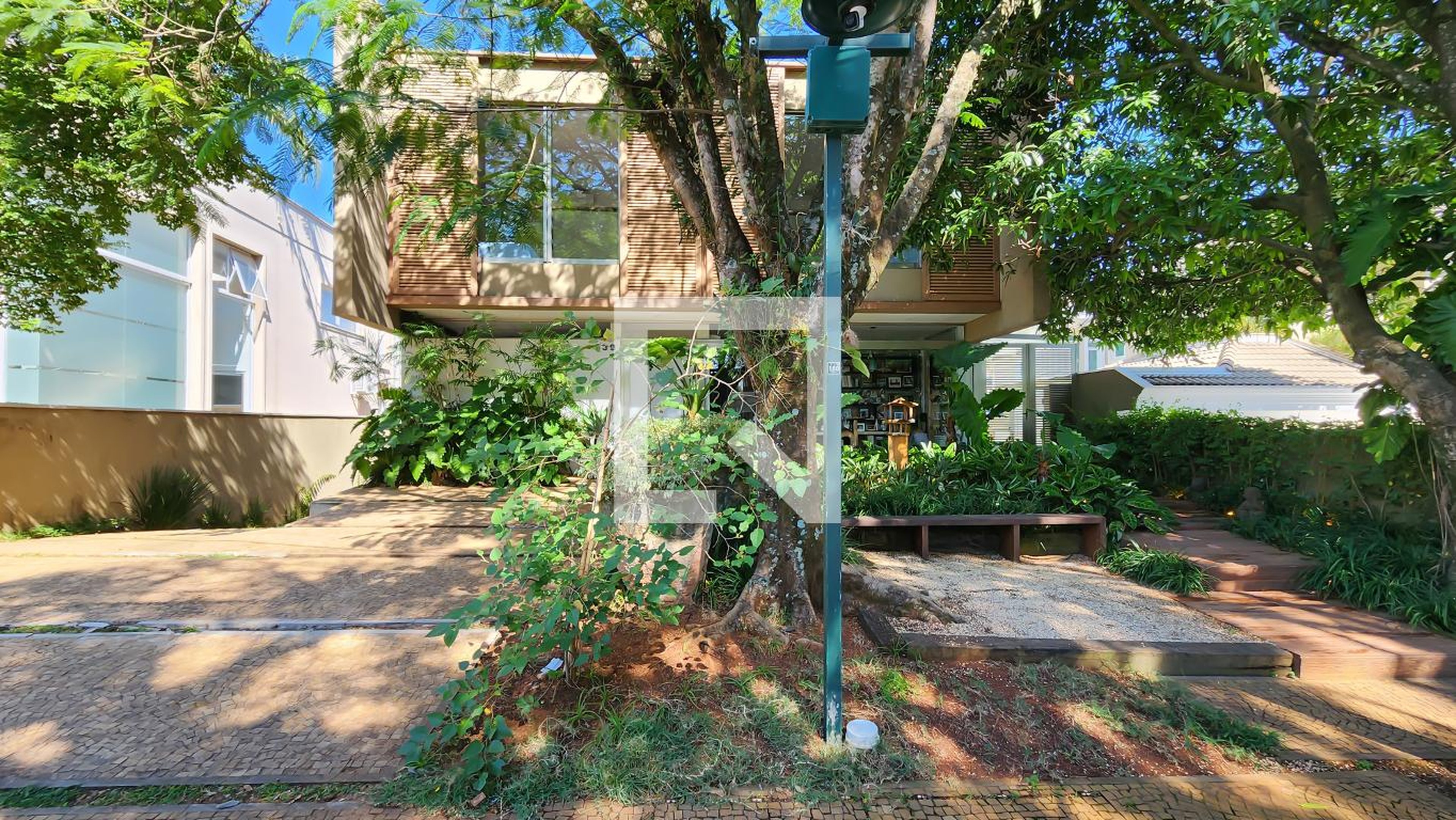 Fachada Condomínio em Alameda França, 3539