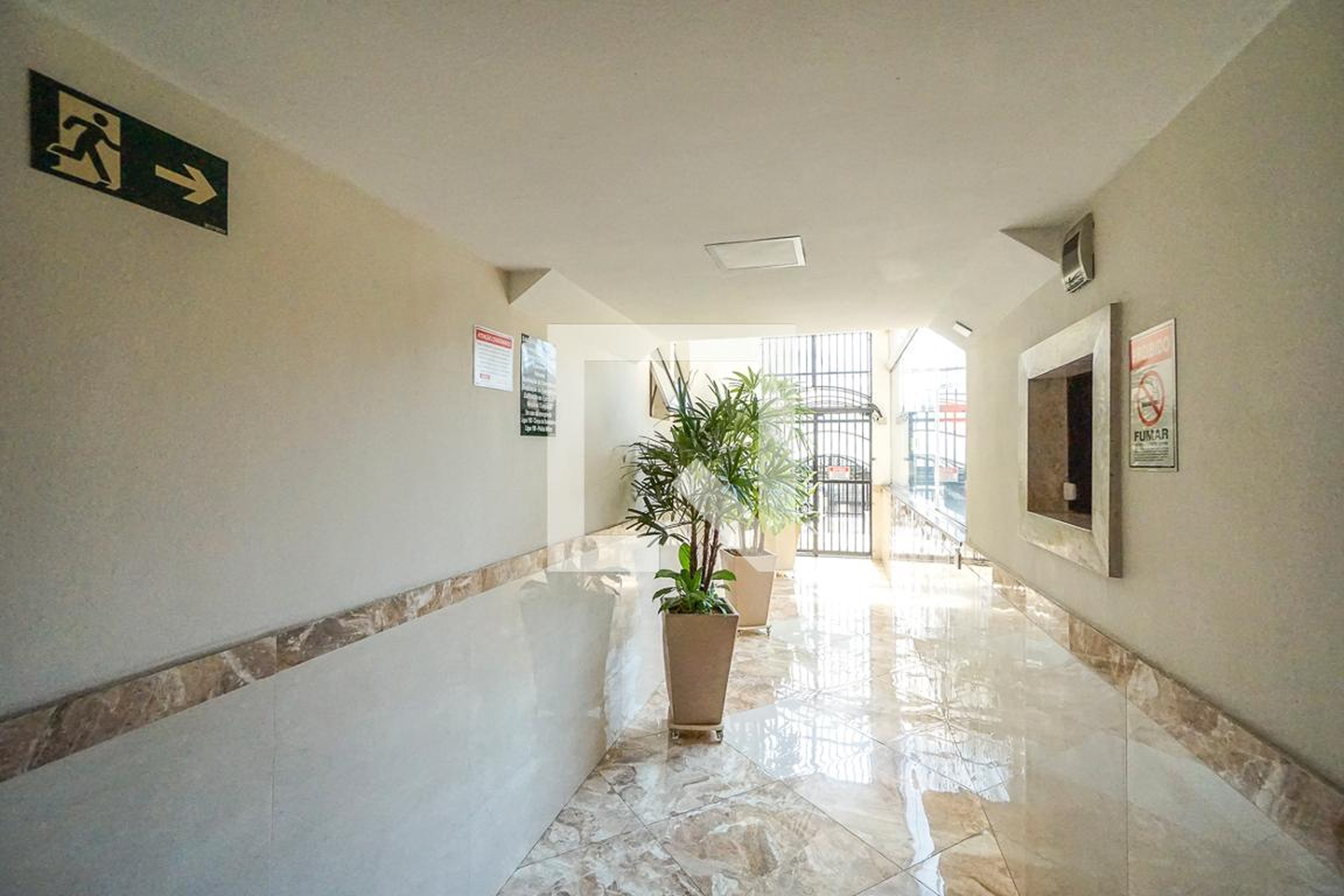 Hall de entrada - Edifício Serra de Botucatu