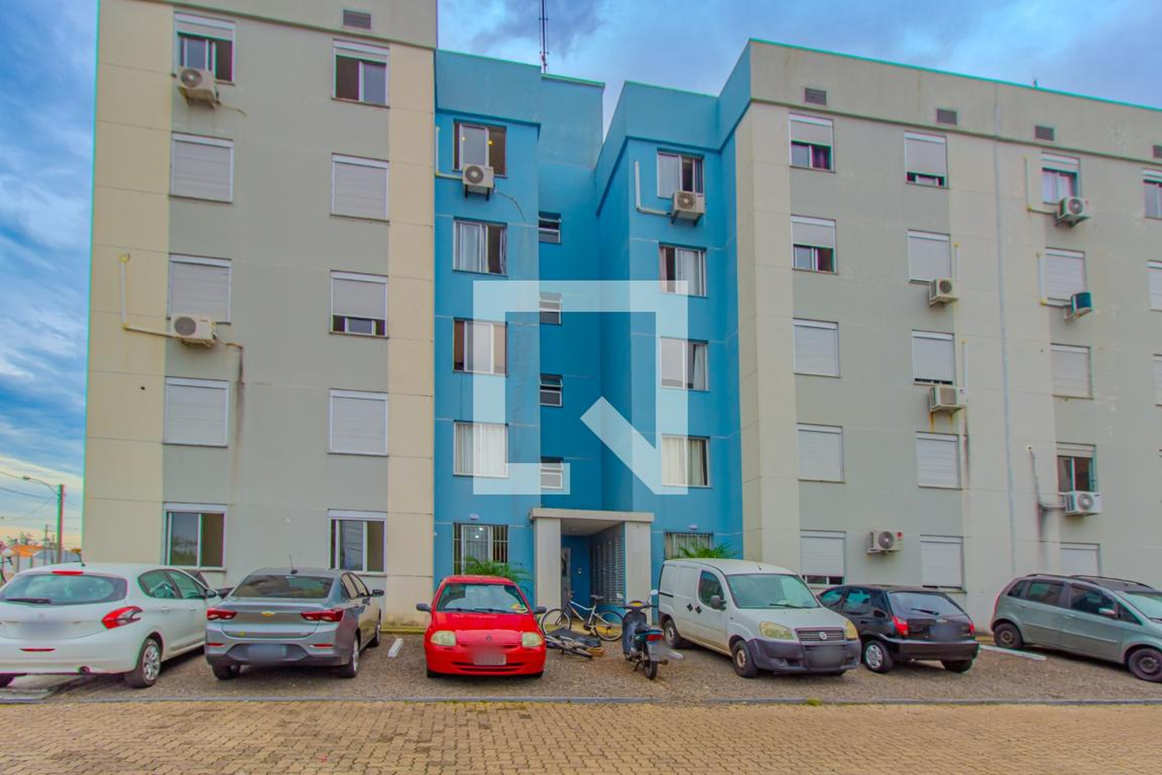 Fachada Condomínio em Rua Manoel Calbo, 266