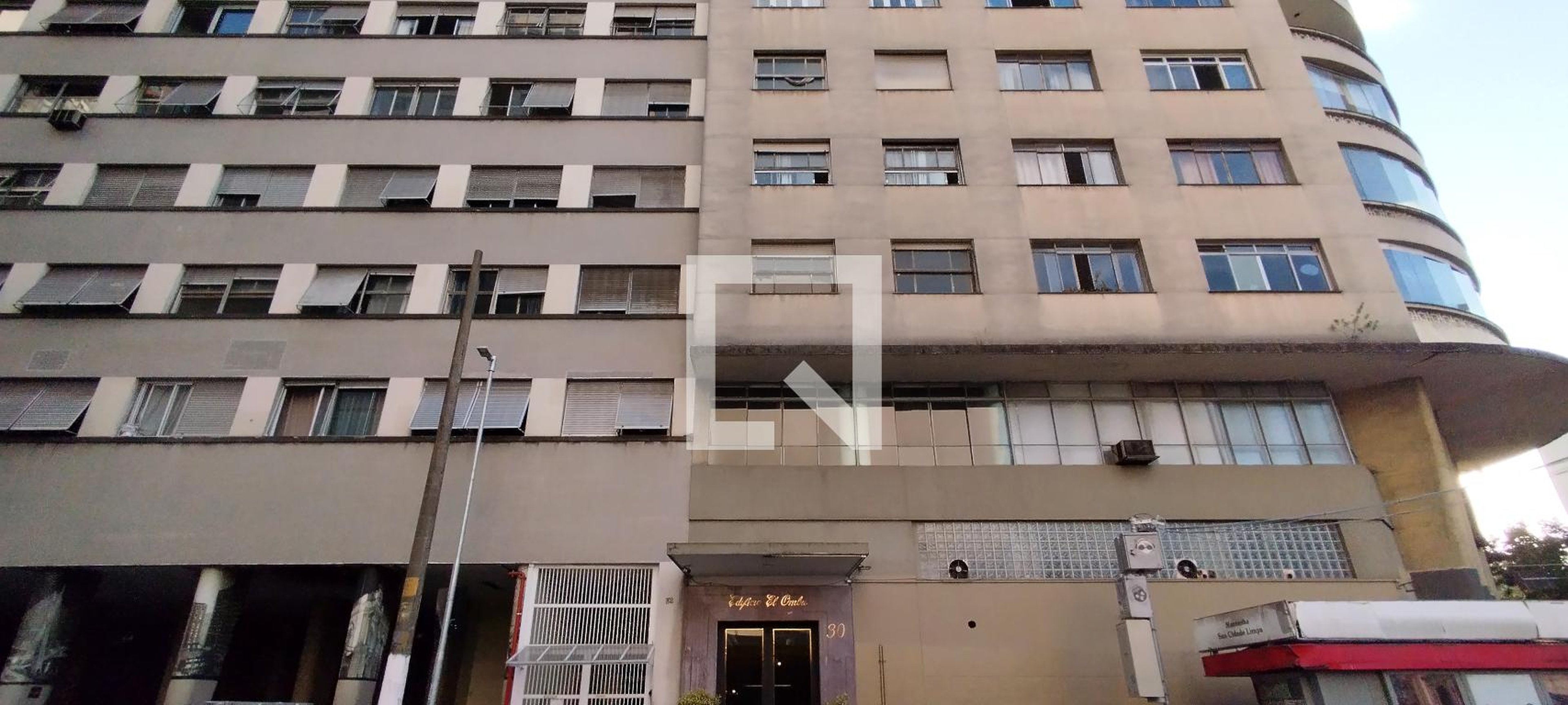 Fachada Condomínio em Rua Vergueiro, 30