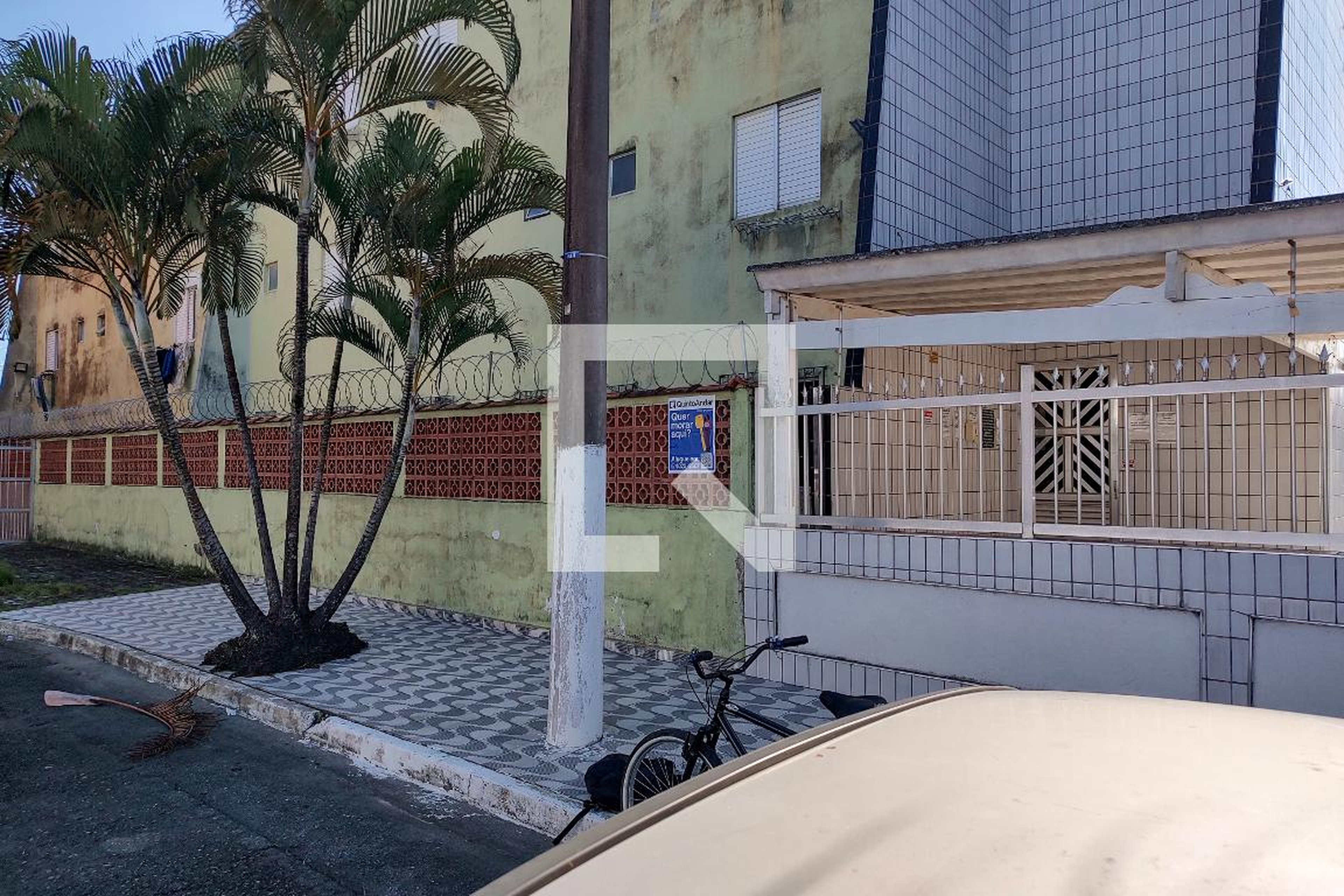 Fachada do Prédio Condomínio em Rua Kikusaburo Tanaka, 381