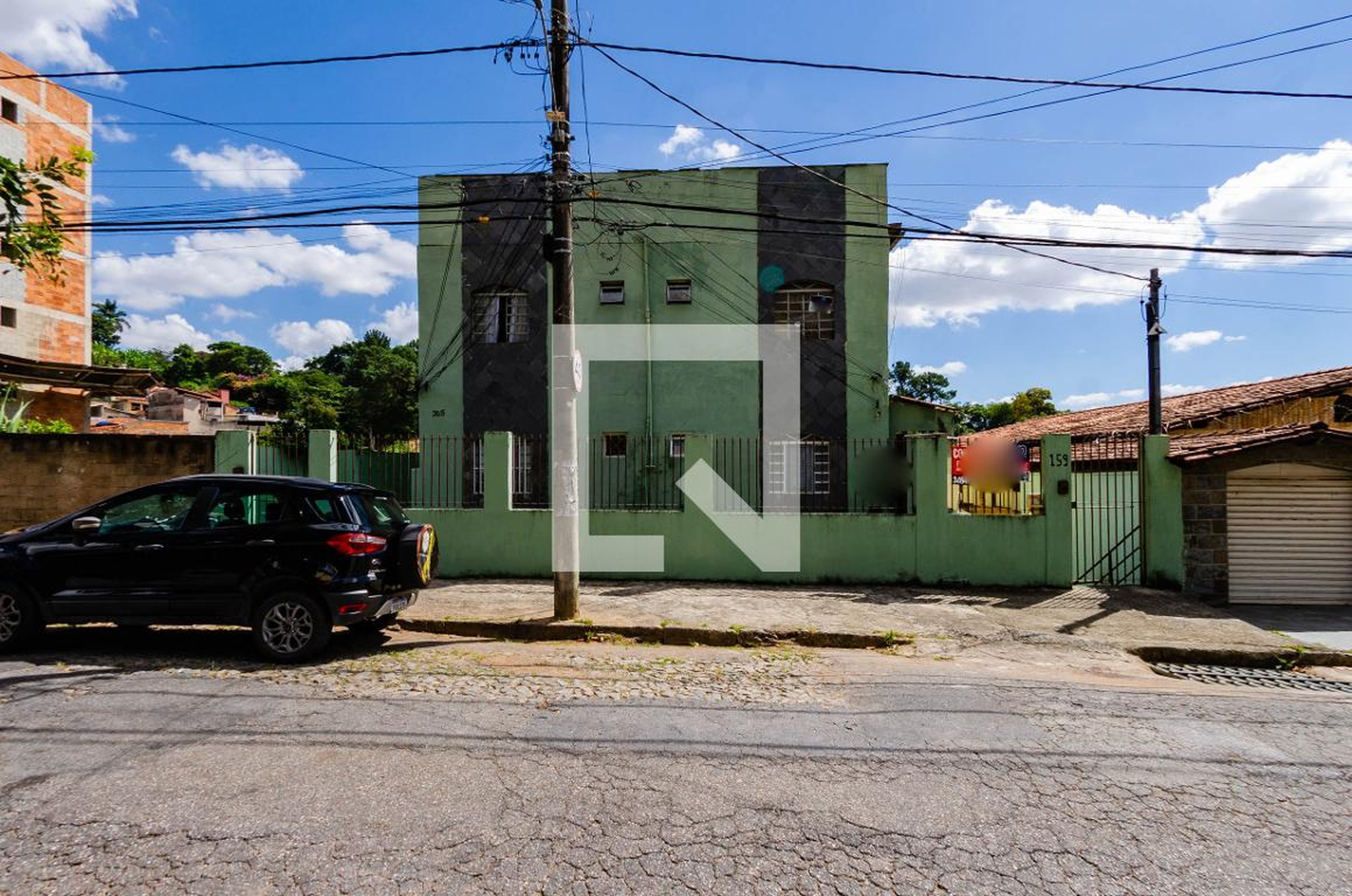 Fachada Condomínio em Rua Professor Francisco Henriques, 205