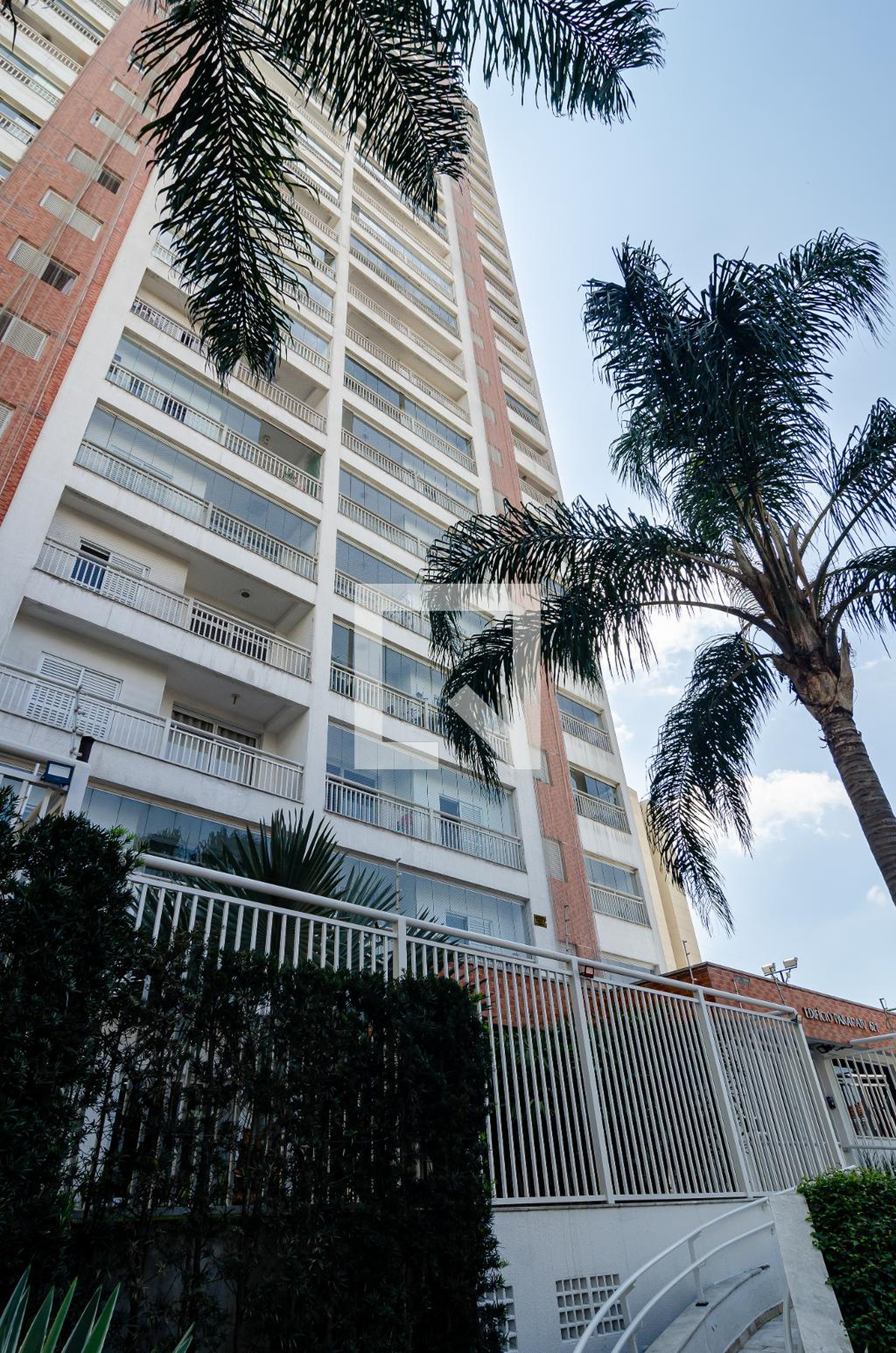 Fachada Condomínio em Rua Paracatu, 124